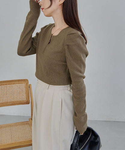 扣袢亨利領蓬鬆針織衫