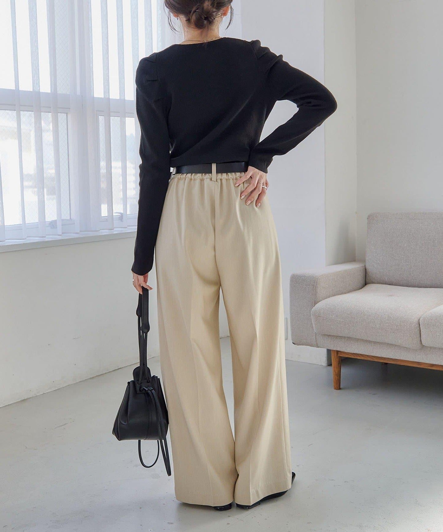 扣袢亨利領蓬鬆針織衫