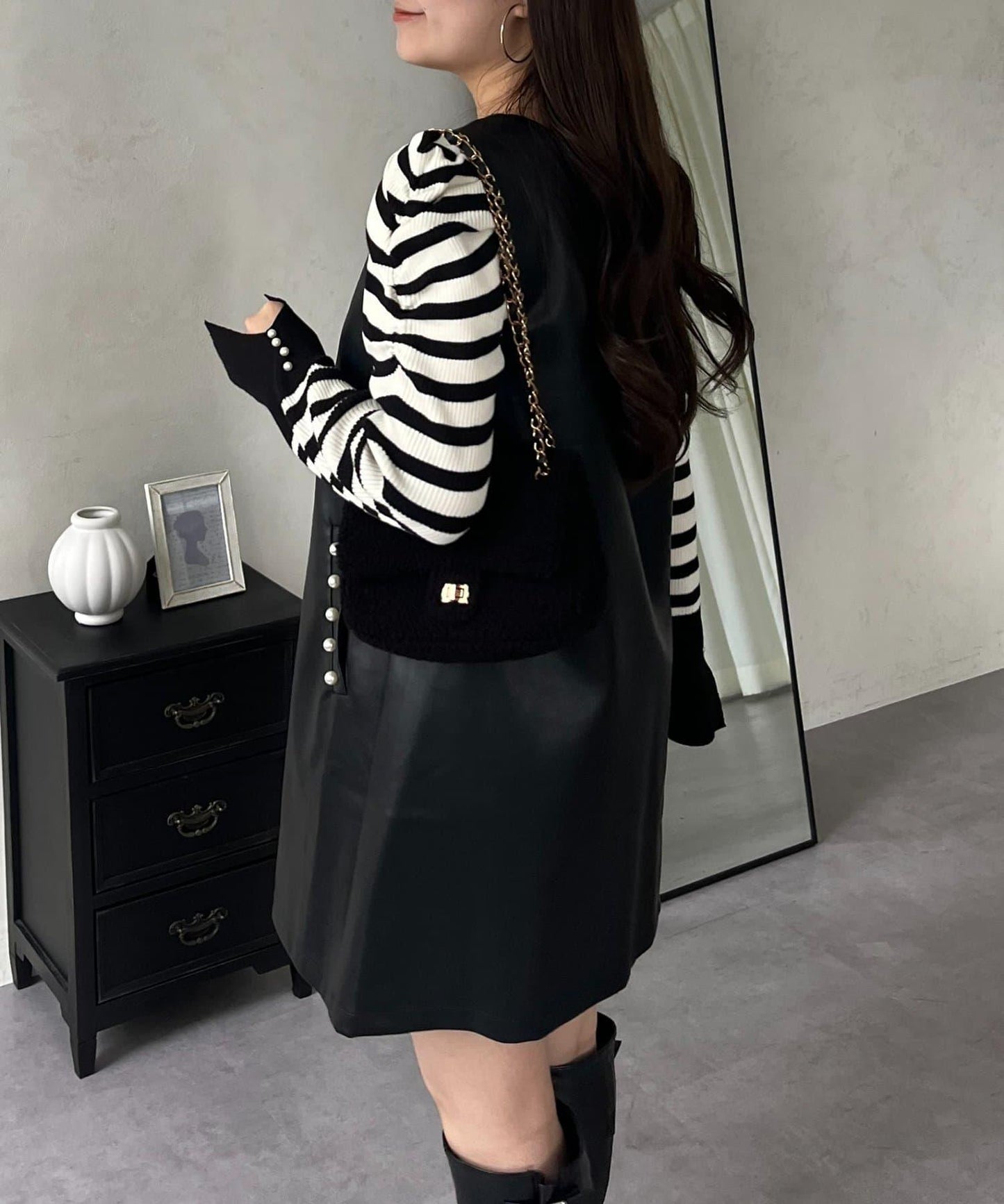 中長款仿皮馬甲