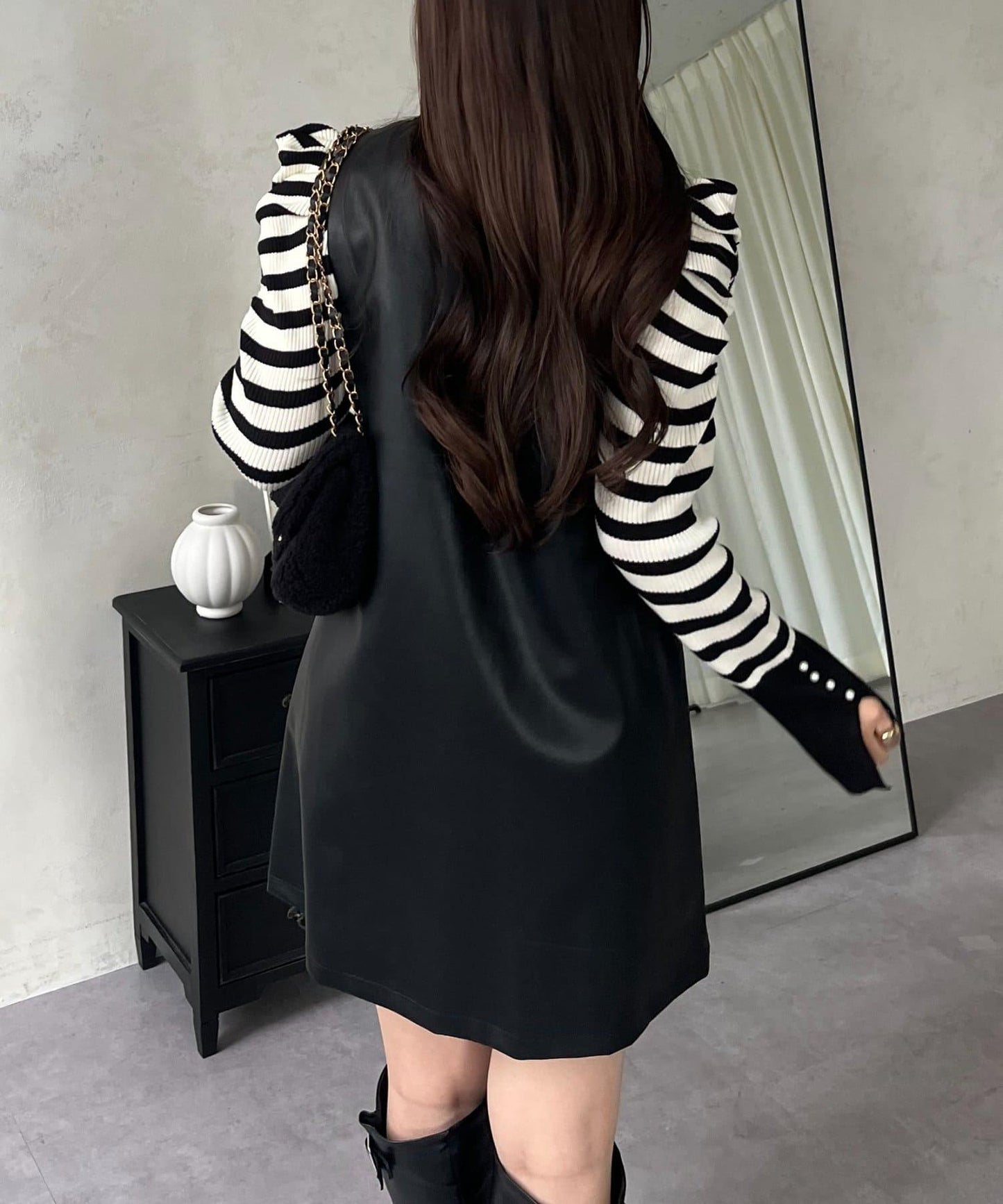 中長款仿皮馬甲