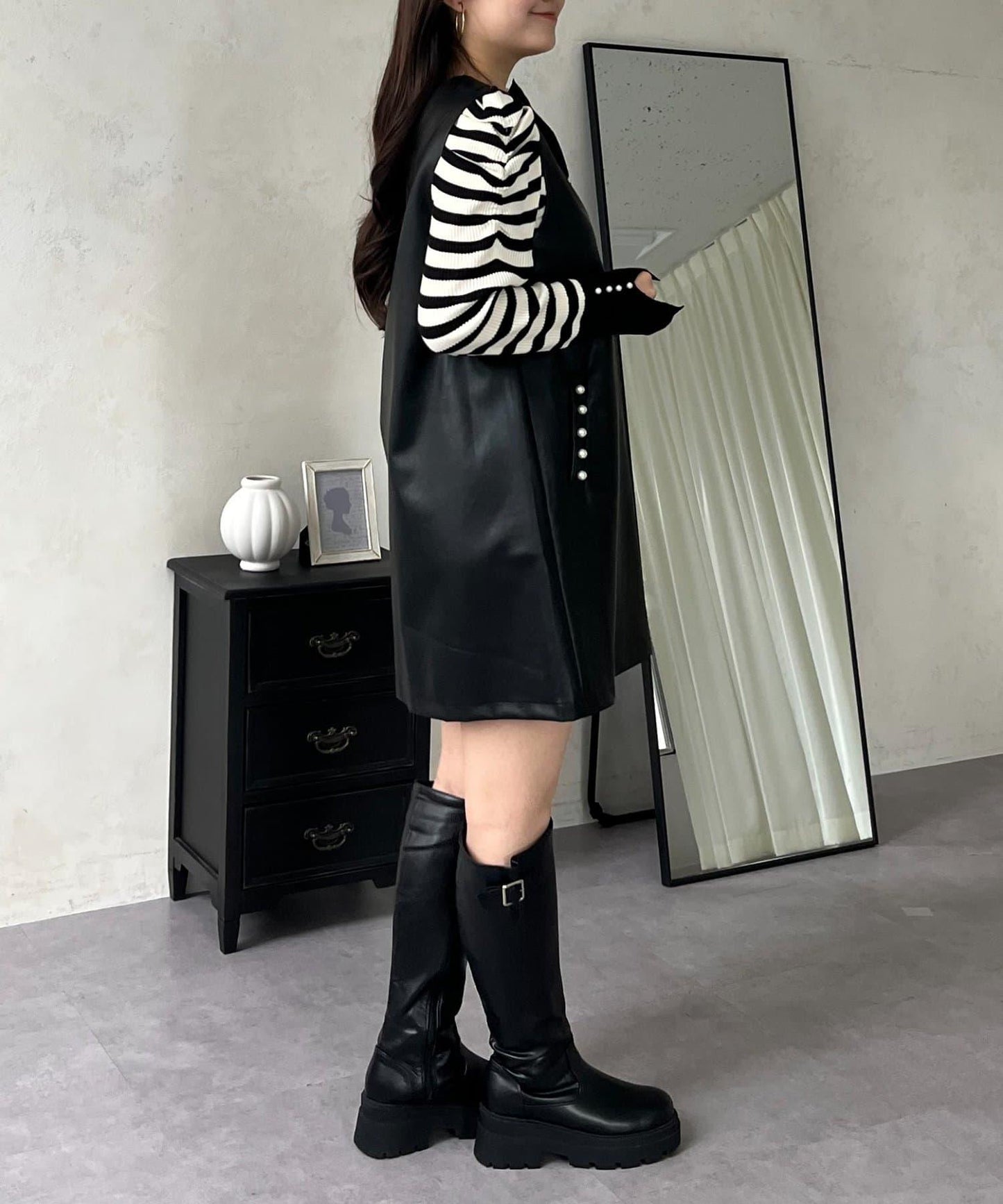 中長款仿皮馬甲