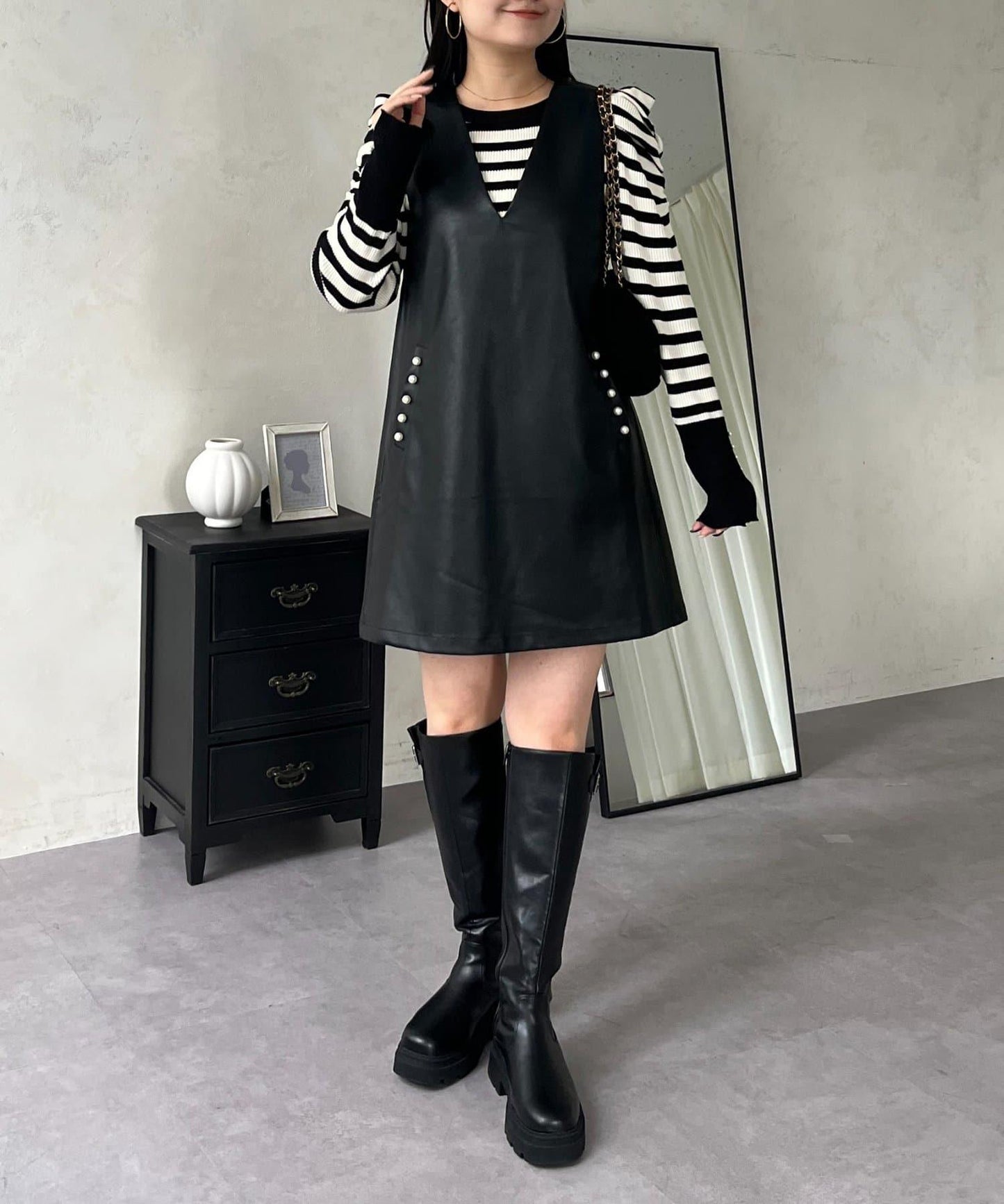 中長款仿皮馬甲