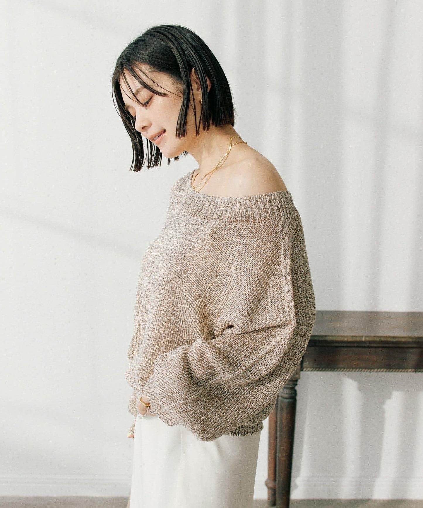 【可單肩或一字肩穿著！】混紡紙紗針織衫