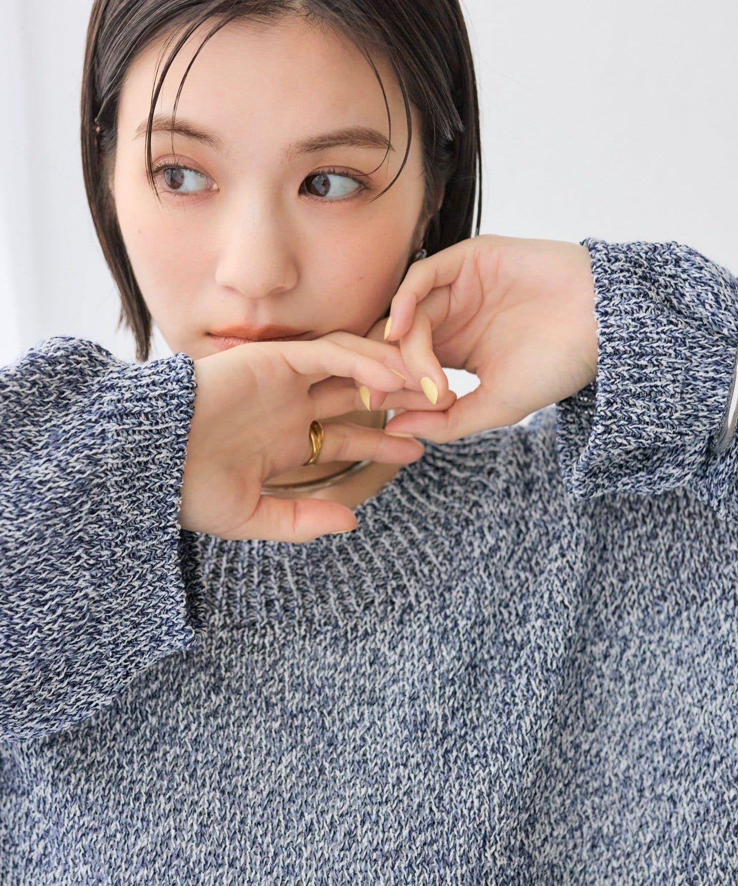 【可單肩或一字肩穿著！】混紡紙紗針織衫