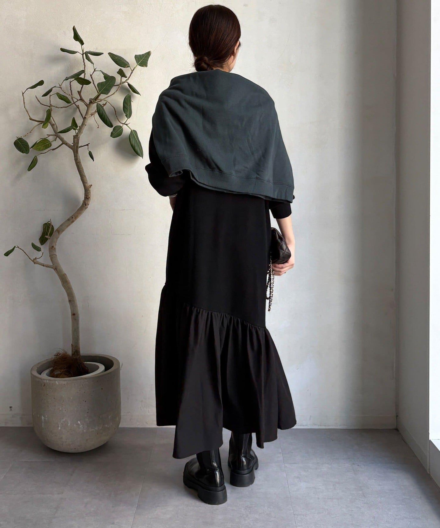 異材質拼接針織連衣裙