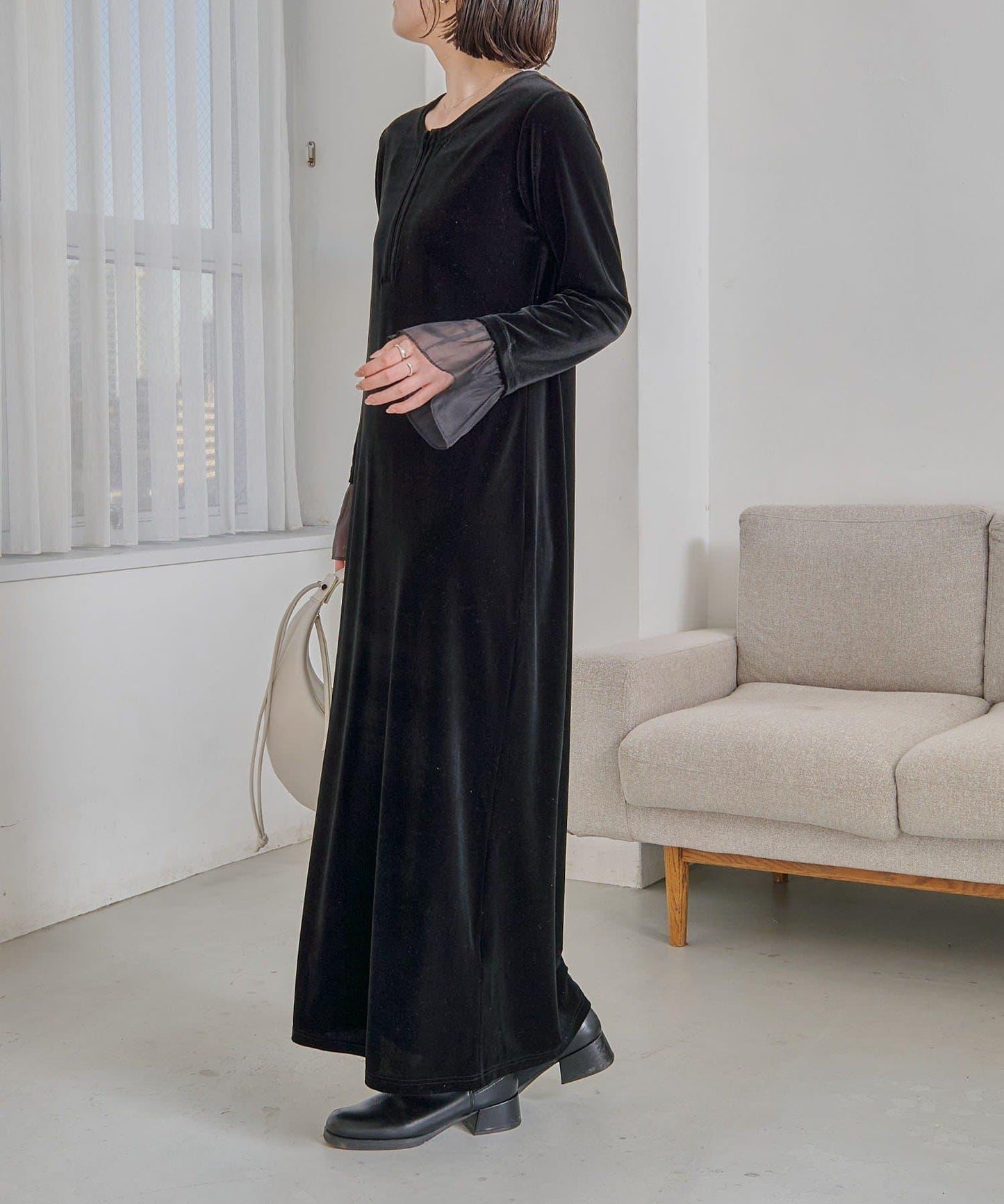 【有小個子尺碼】喇叭袖天鵝絨連衣裙