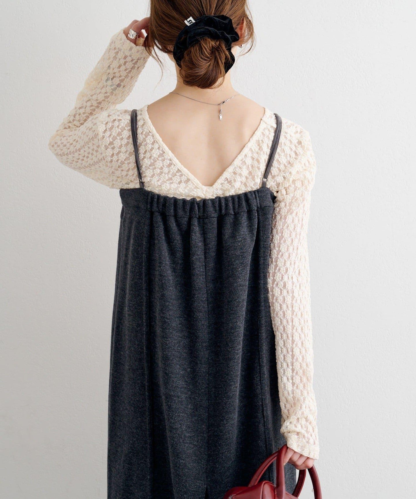 B 針織風格衛衣吊帶連衣裙