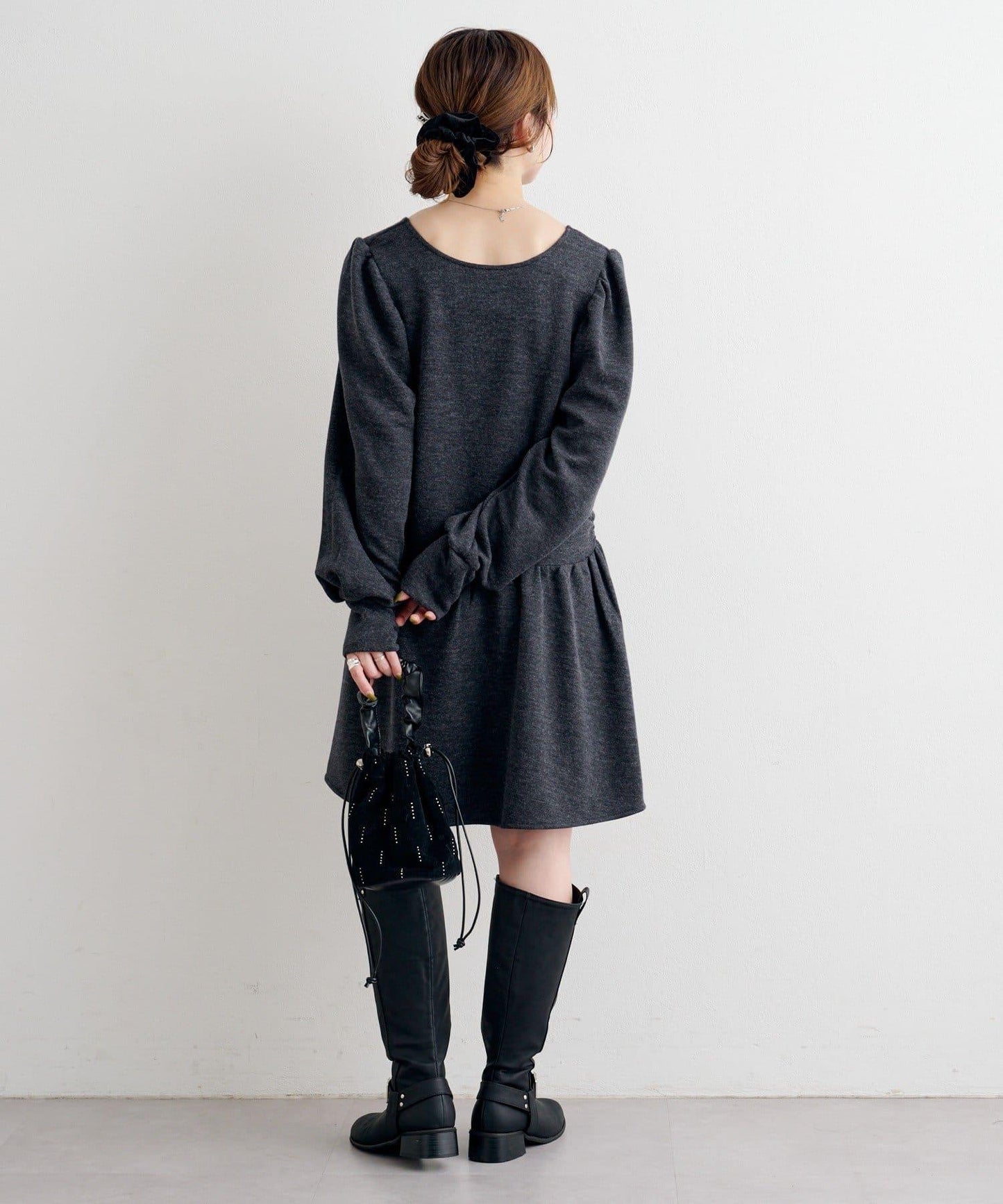 B 針織風連衣裙