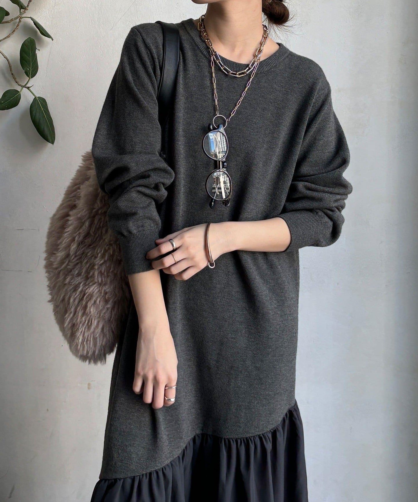 異材質拼接針織連衣裙