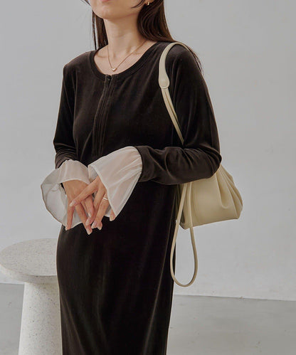 【有小個子尺碼】喇叭袖天鵝絨連衣裙