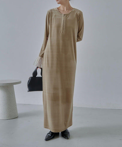 【有小個子尺碼】喇叭袖天鵝絨連衣裙