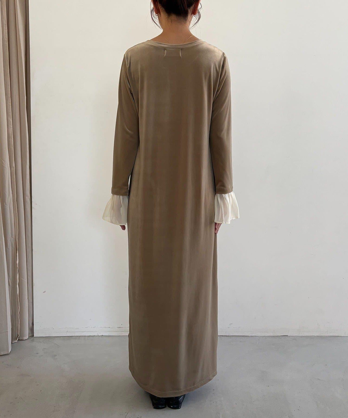 【有小個子尺碼】喇叭袖天鵝絨連衣裙