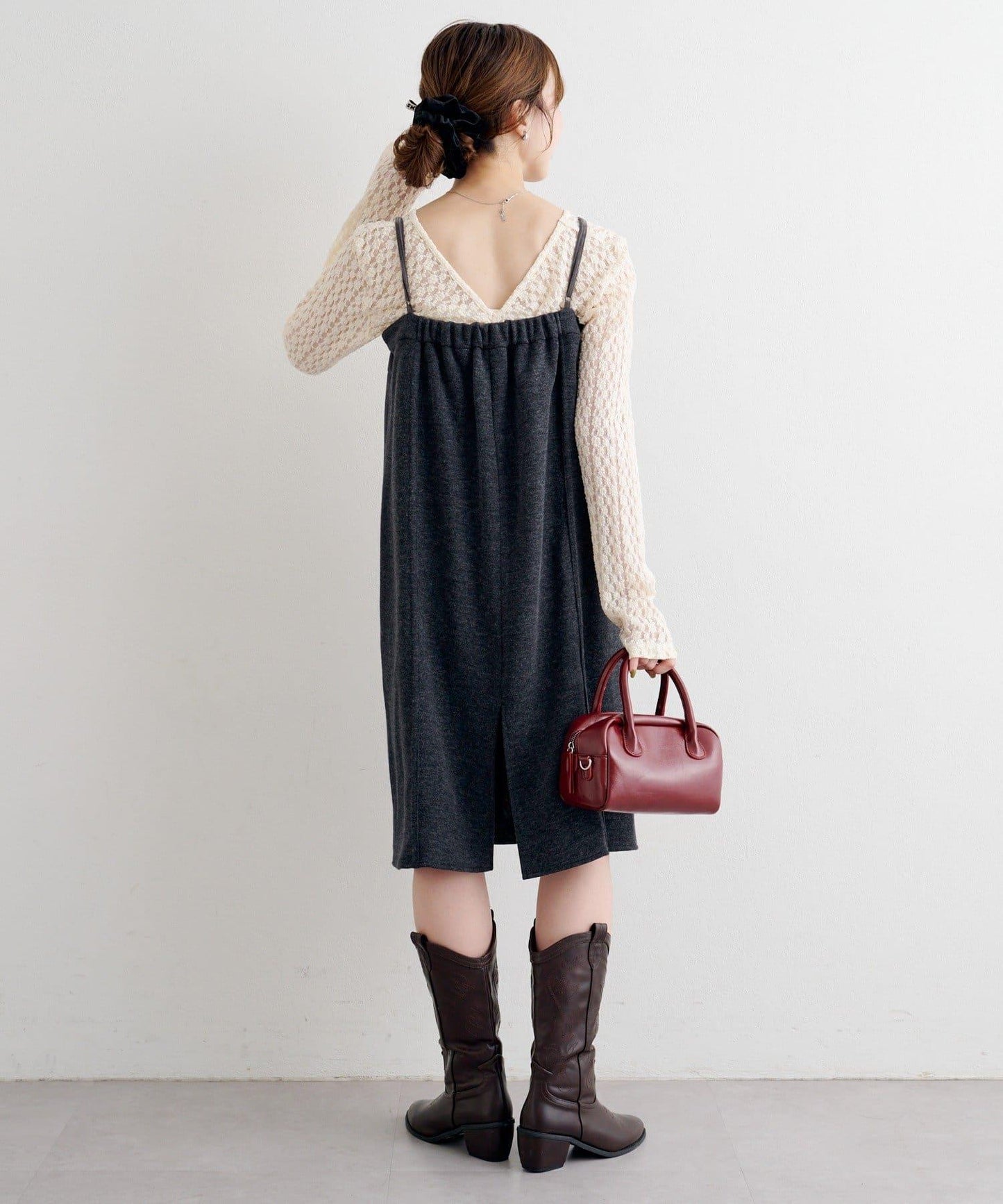 B 針織風格衛衣吊帶連衣裙