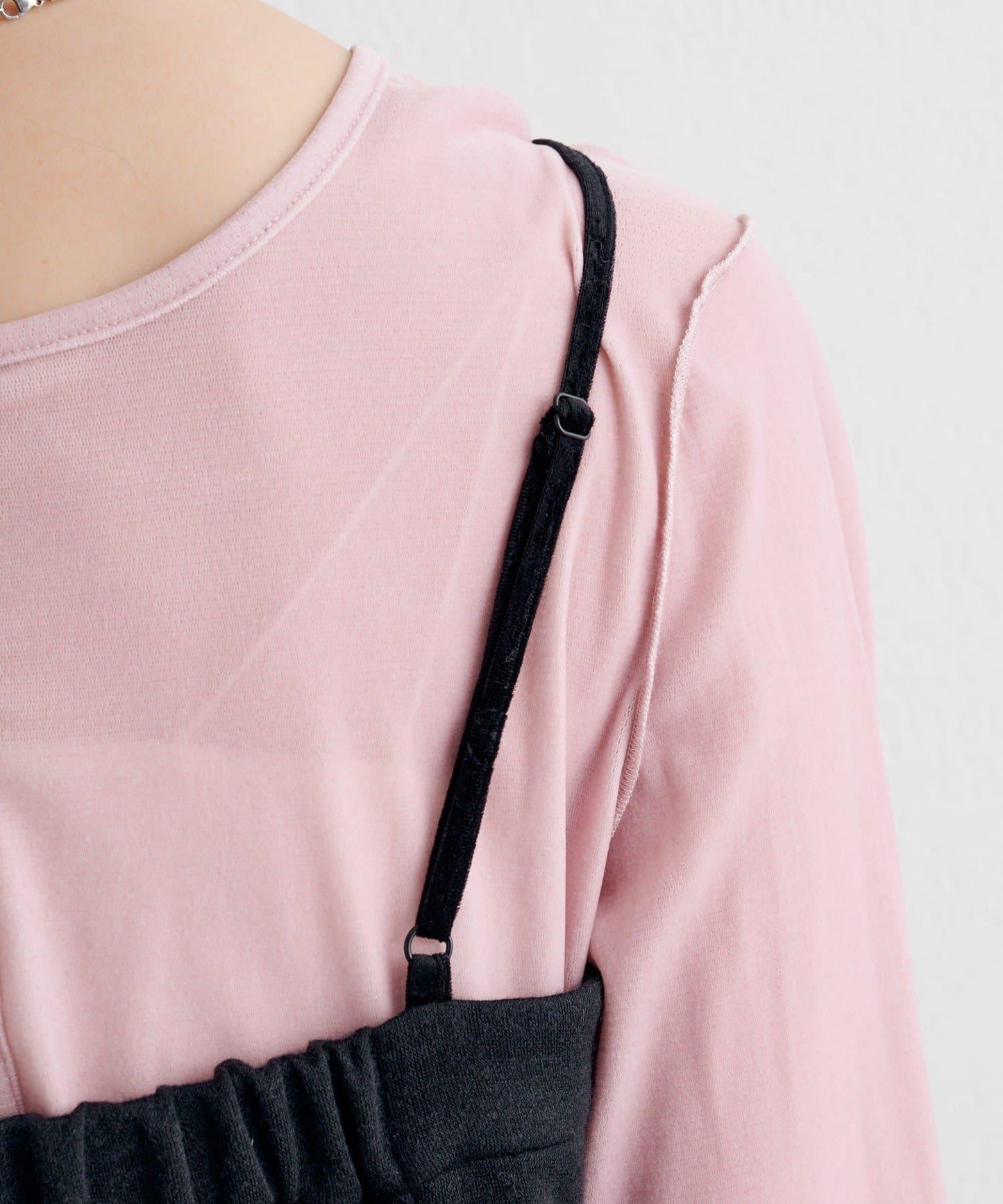 B 針織風格衛衣吊帶連衣裙