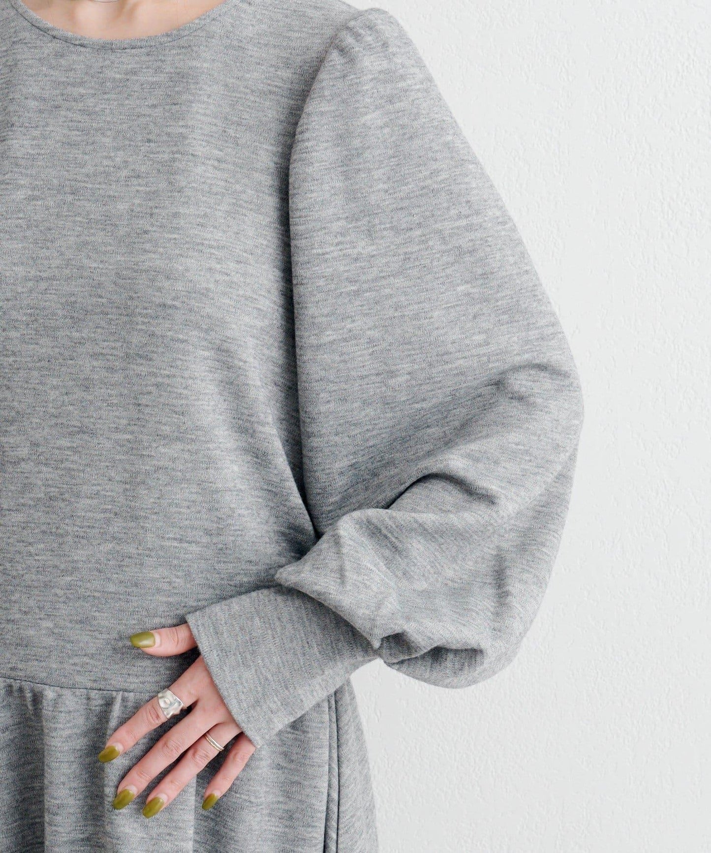 B 針織風連衣裙