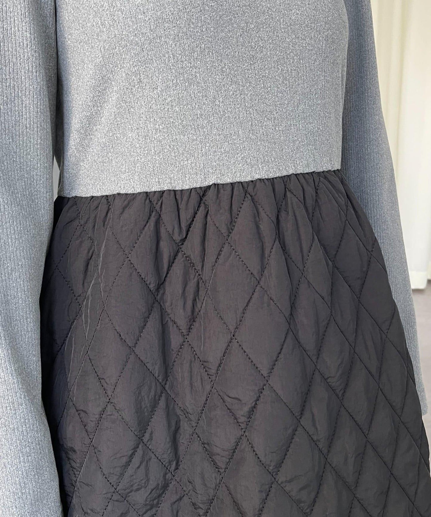 拼接絎縫喇叭連衣裙