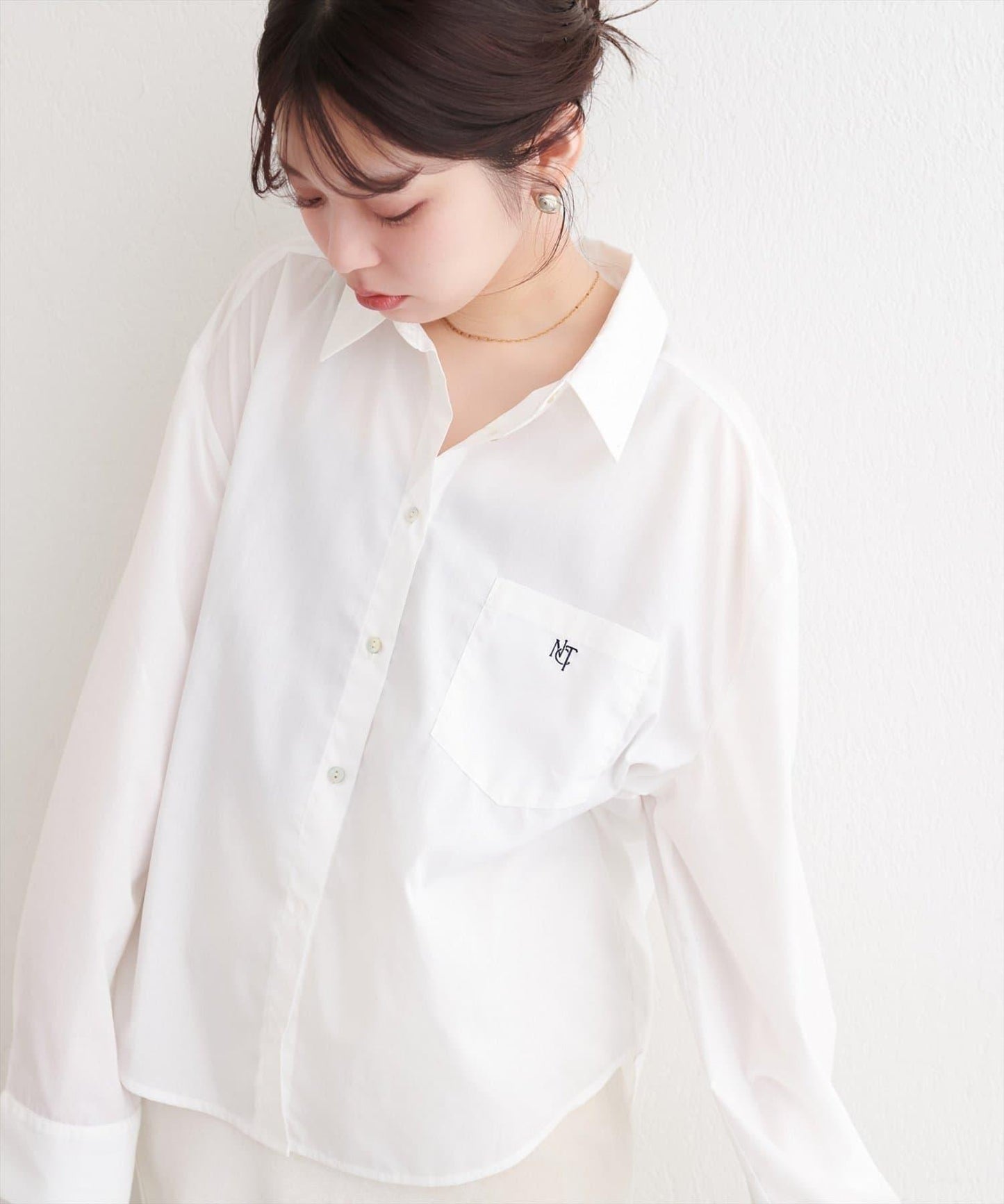 【natural couture】帶口袋刺繡寬鬆襯衫