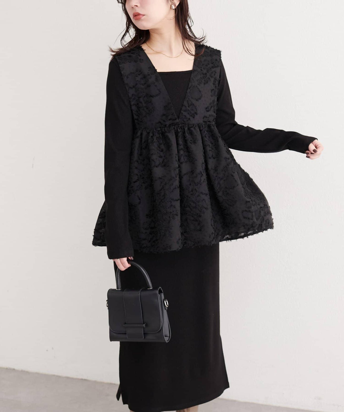 花卉提花背心×亮片連衣裙套裝