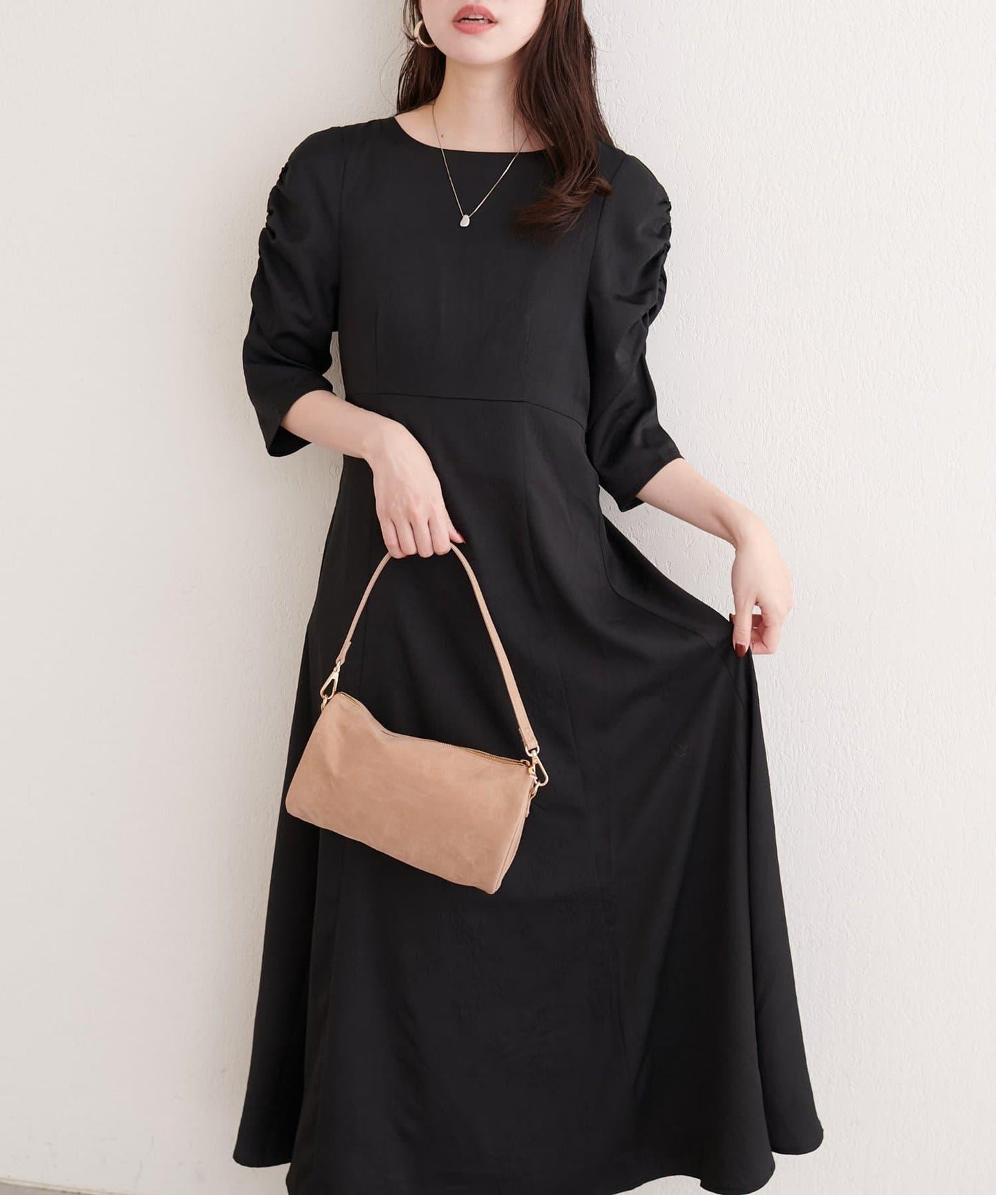 花卉提花泡泡袖連衣裙