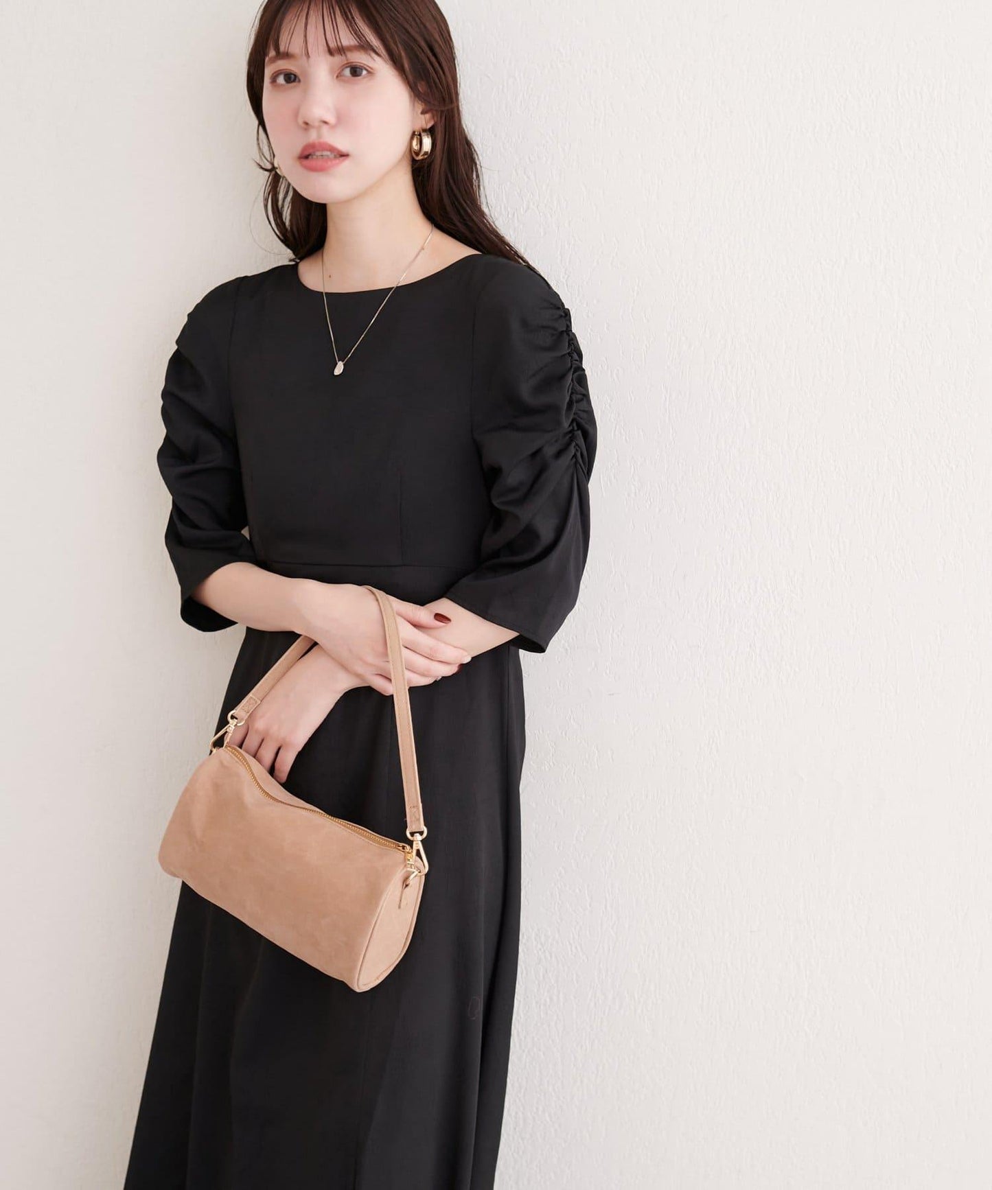 花卉提花泡泡袖連衣裙