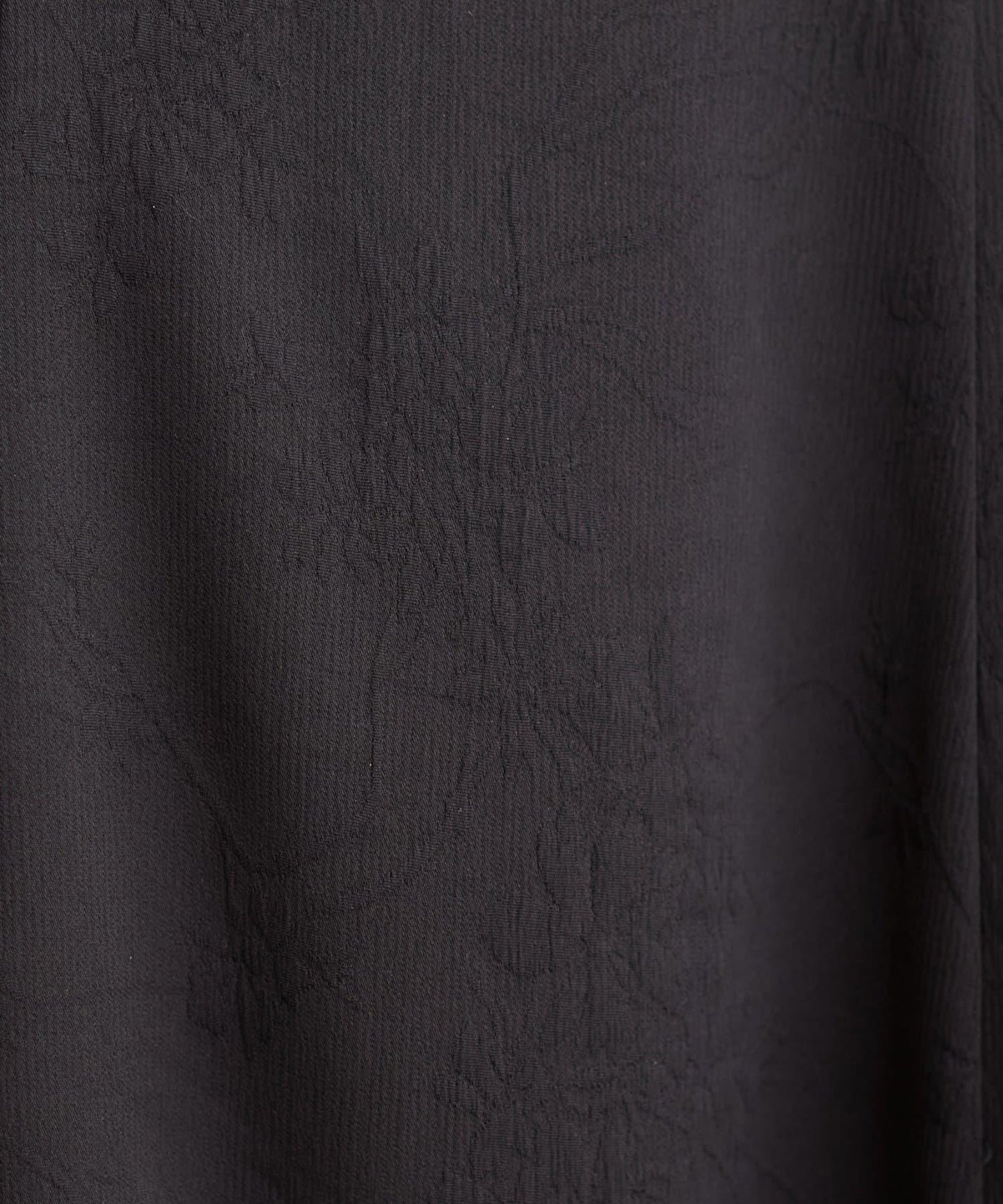 花卉提花泡泡袖連衣裙