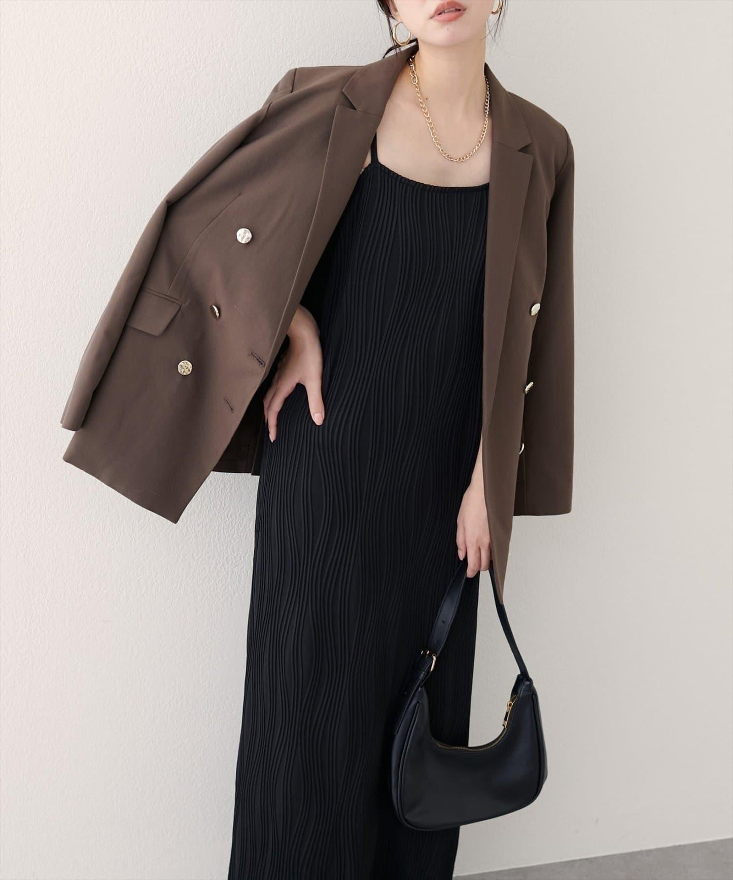 流線條紋修身連衣裙