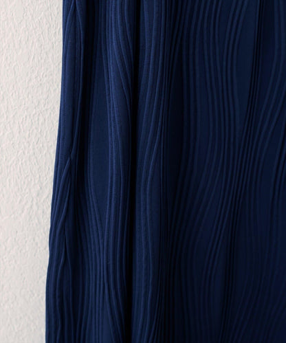 流線條紋修身連衣裙