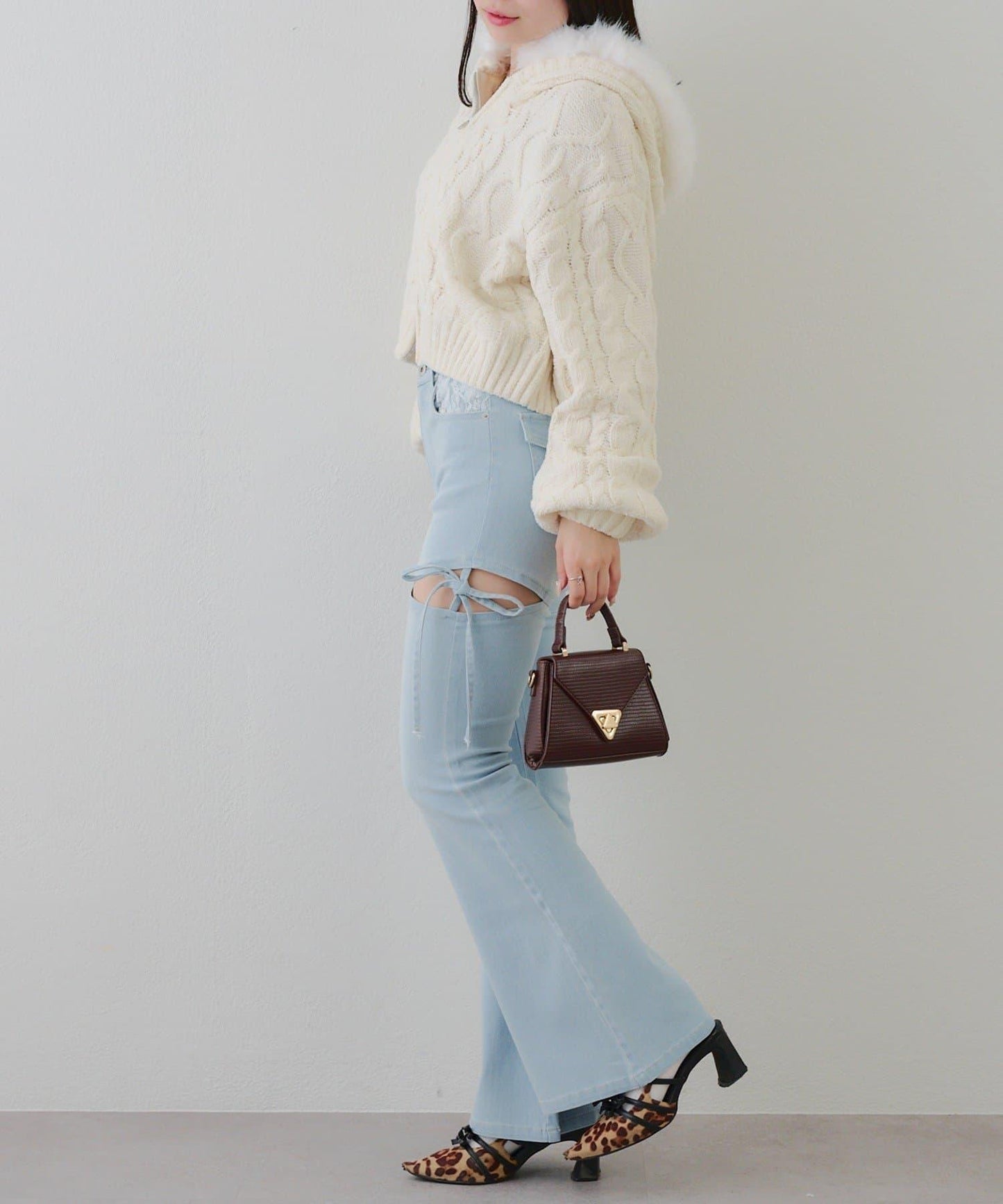 蝴蝶結側開叉喇叭褲