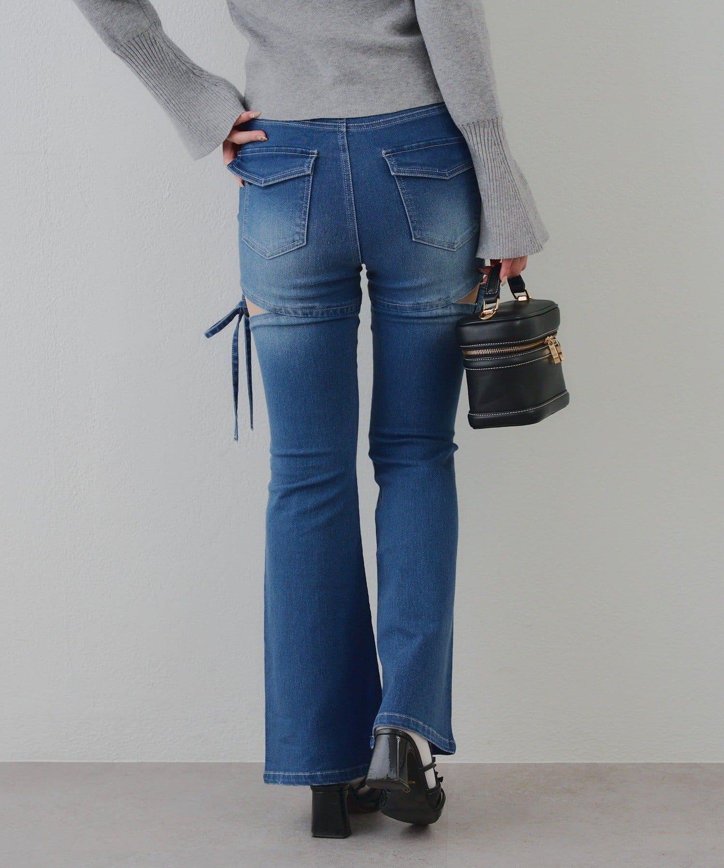 蝴蝶結側開叉喇叭褲