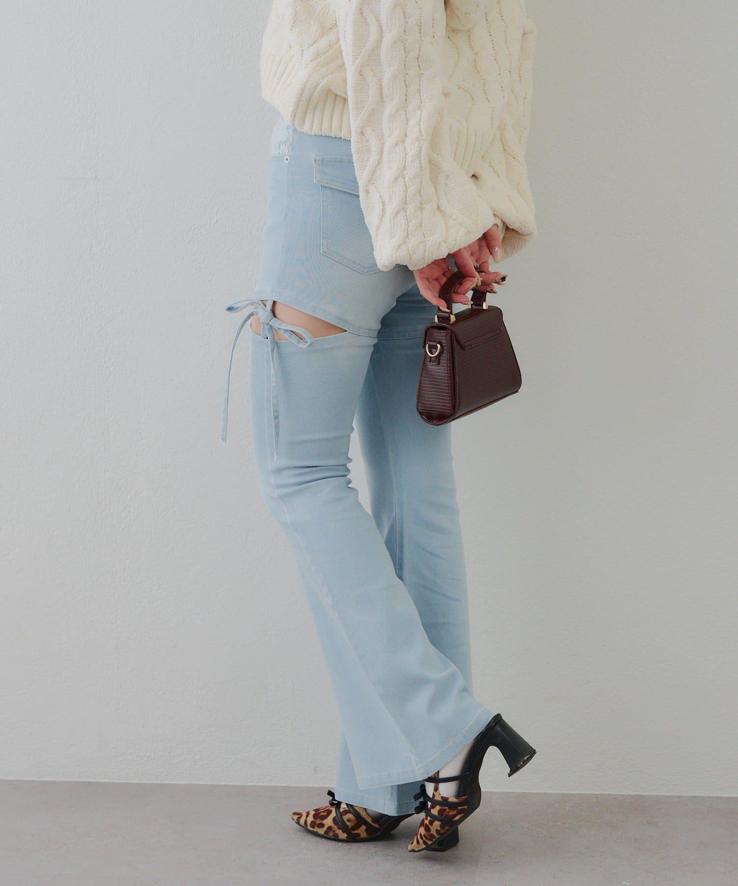 蝴蝶結側開叉喇叭褲