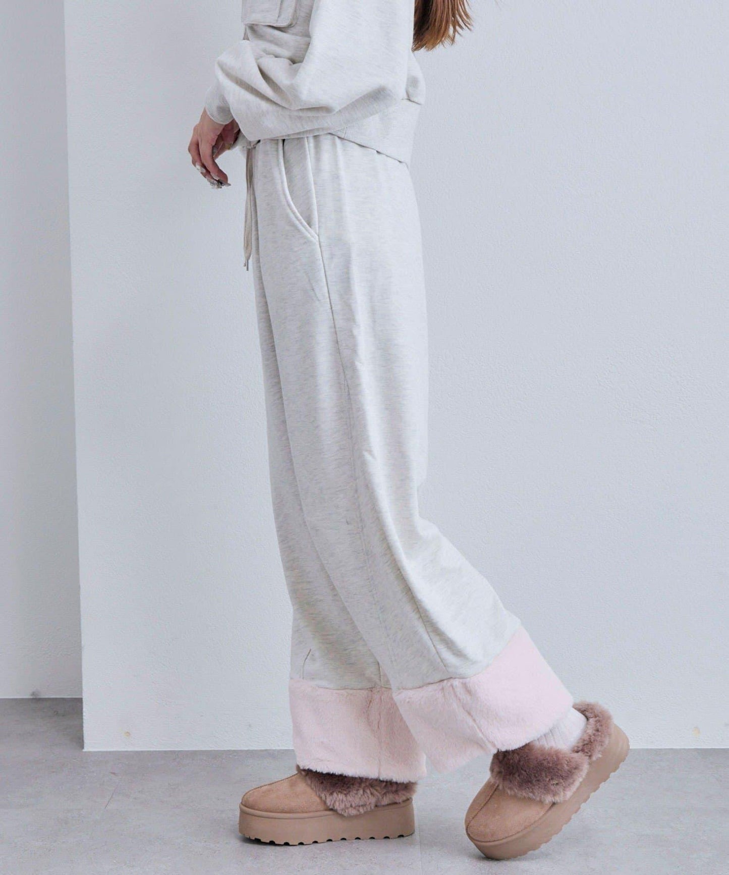 【OLIVE des OLIVE】帶毛絨裝飾衛褲