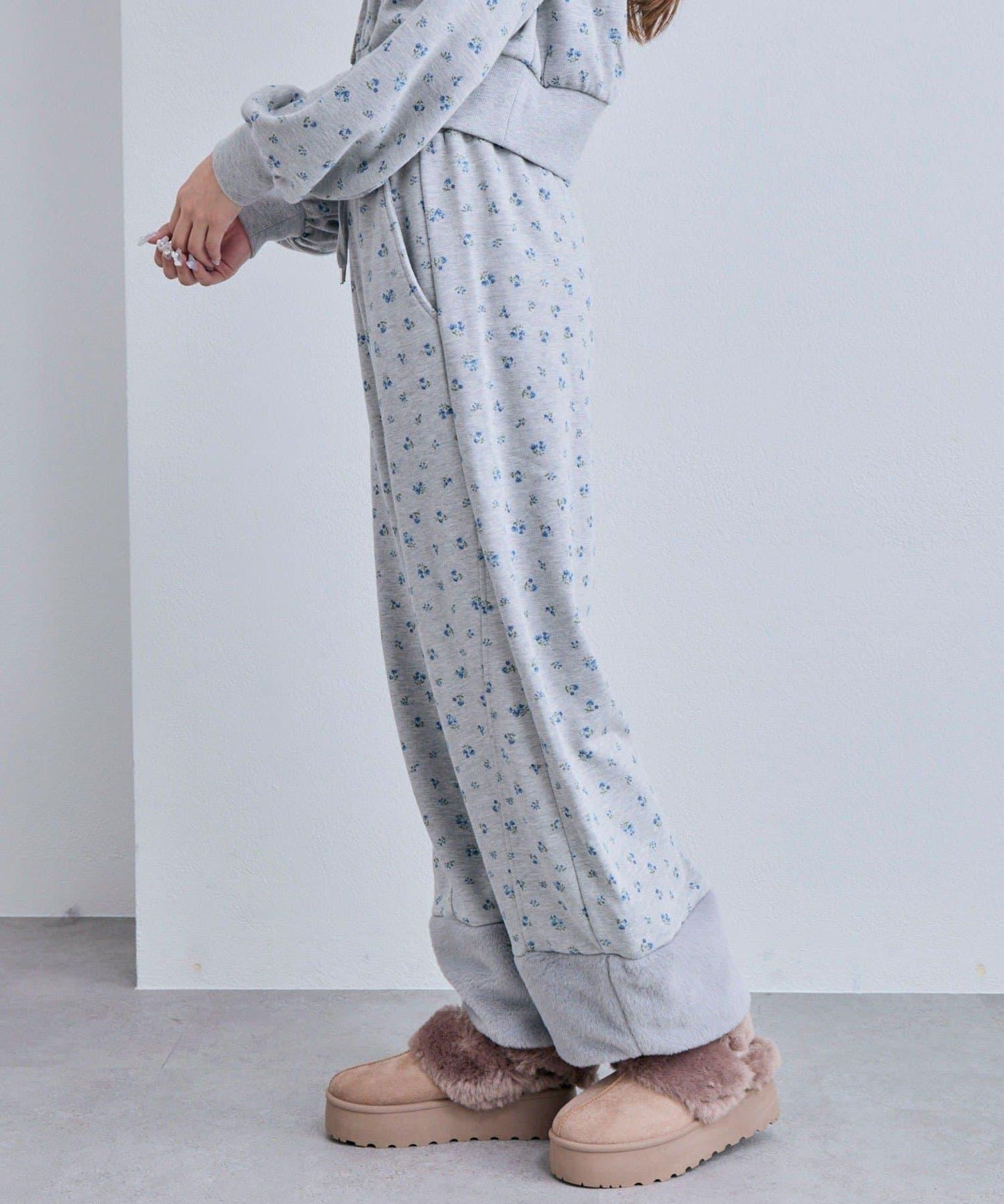 【OLIVE des OLIVE】帶毛絨裝飾衛褲