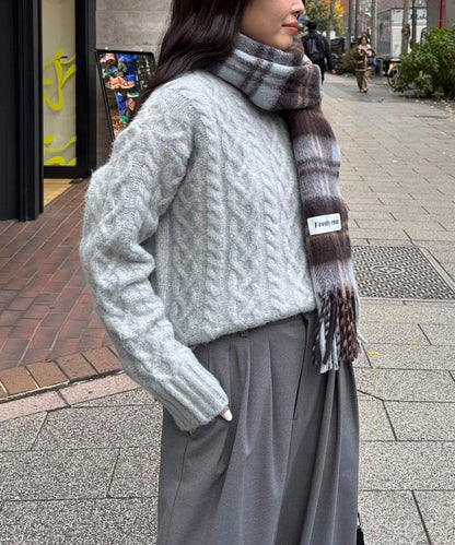 蓬鬆花紋針織套頭衫