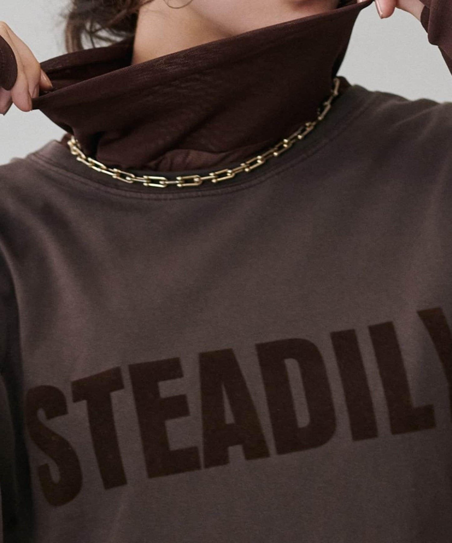 【LARUTA】網紗薄紗高領套頭衫