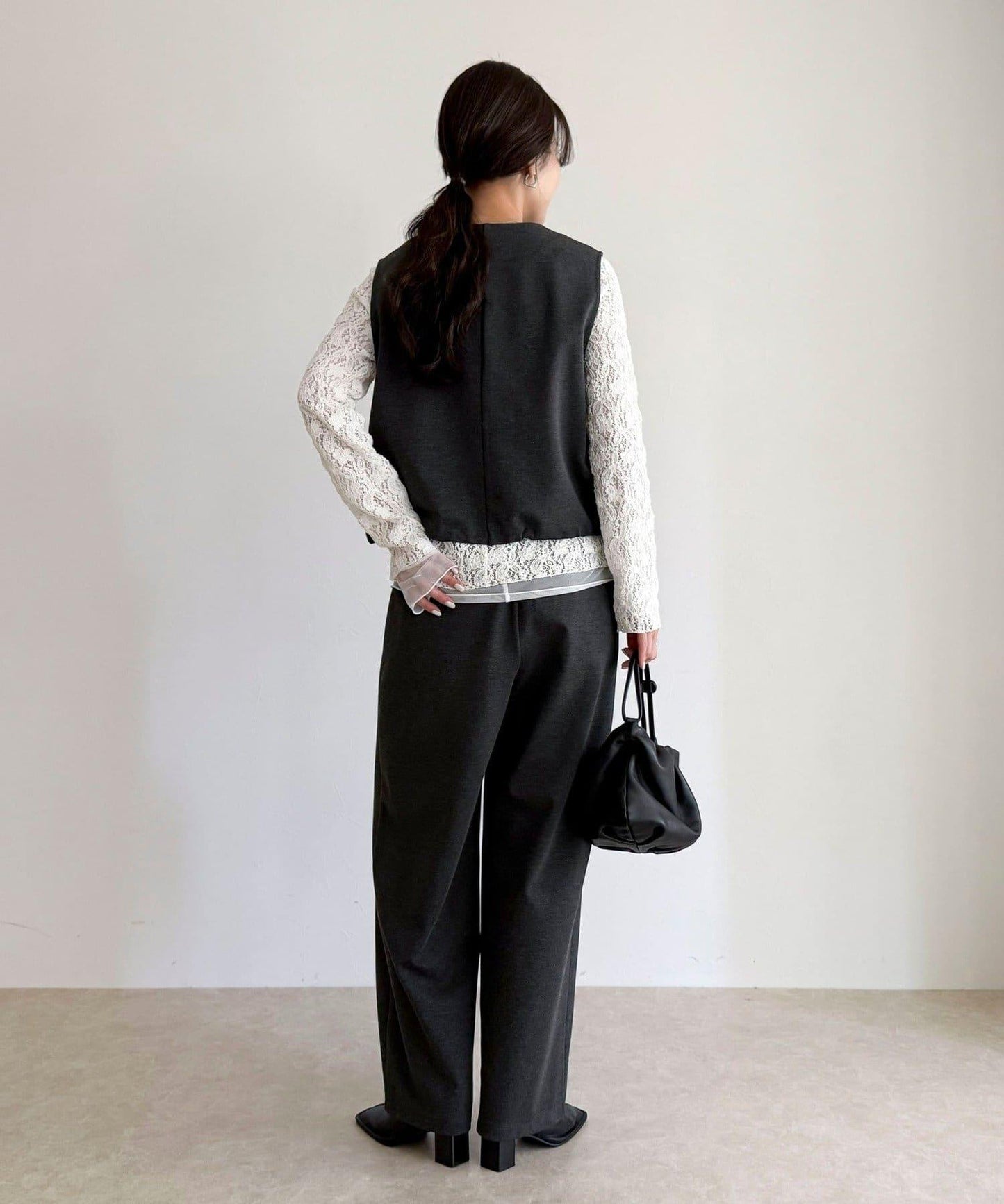 網紗拼接蕾絲長袖T恤