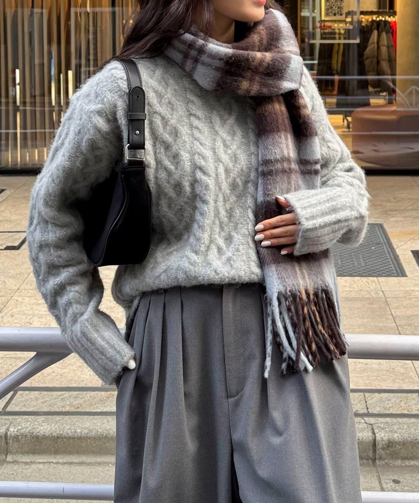 蓬鬆花紋針織套頭衫