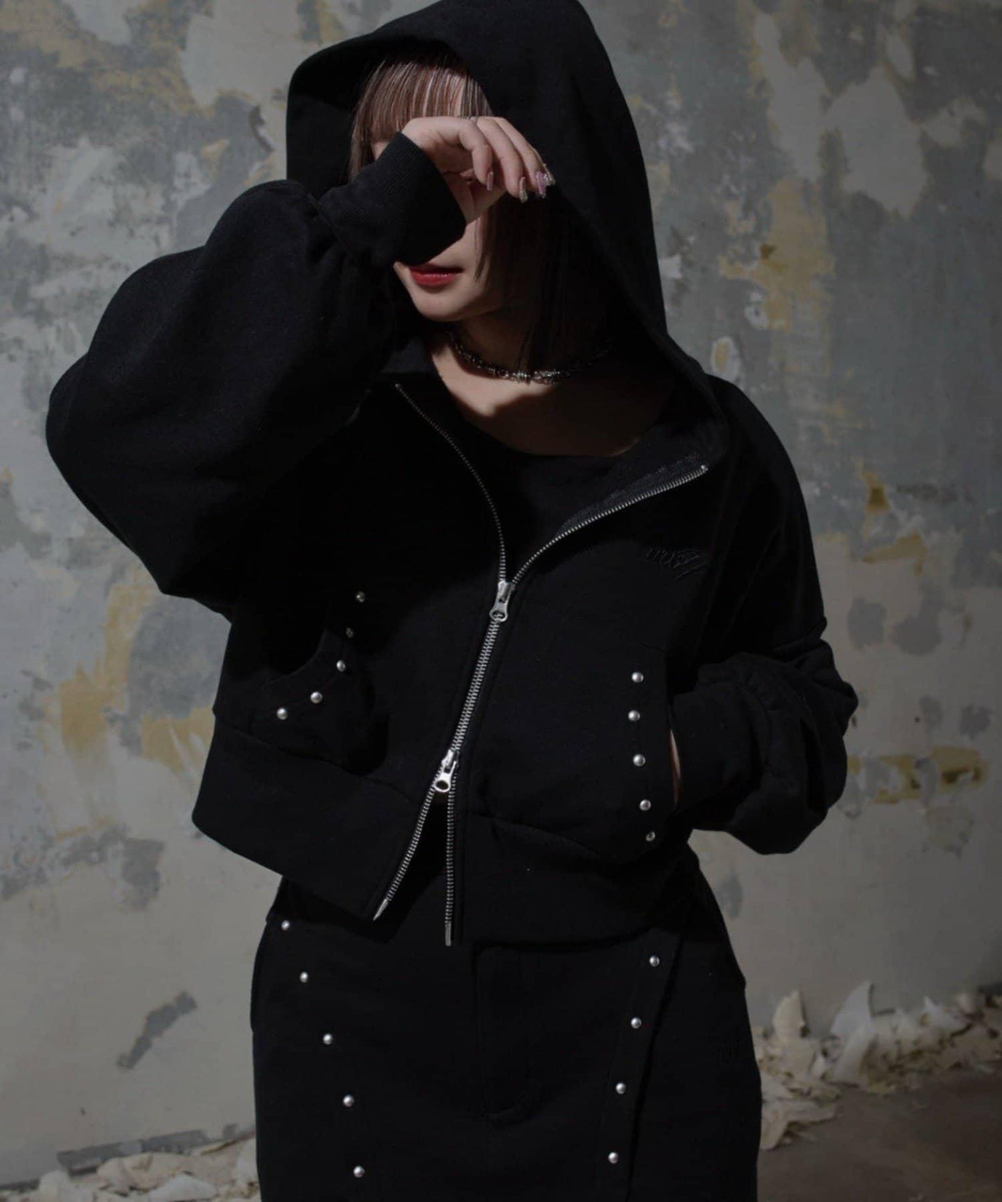 【Mavie..7】鉚釘裝飾衛衣連帽衫