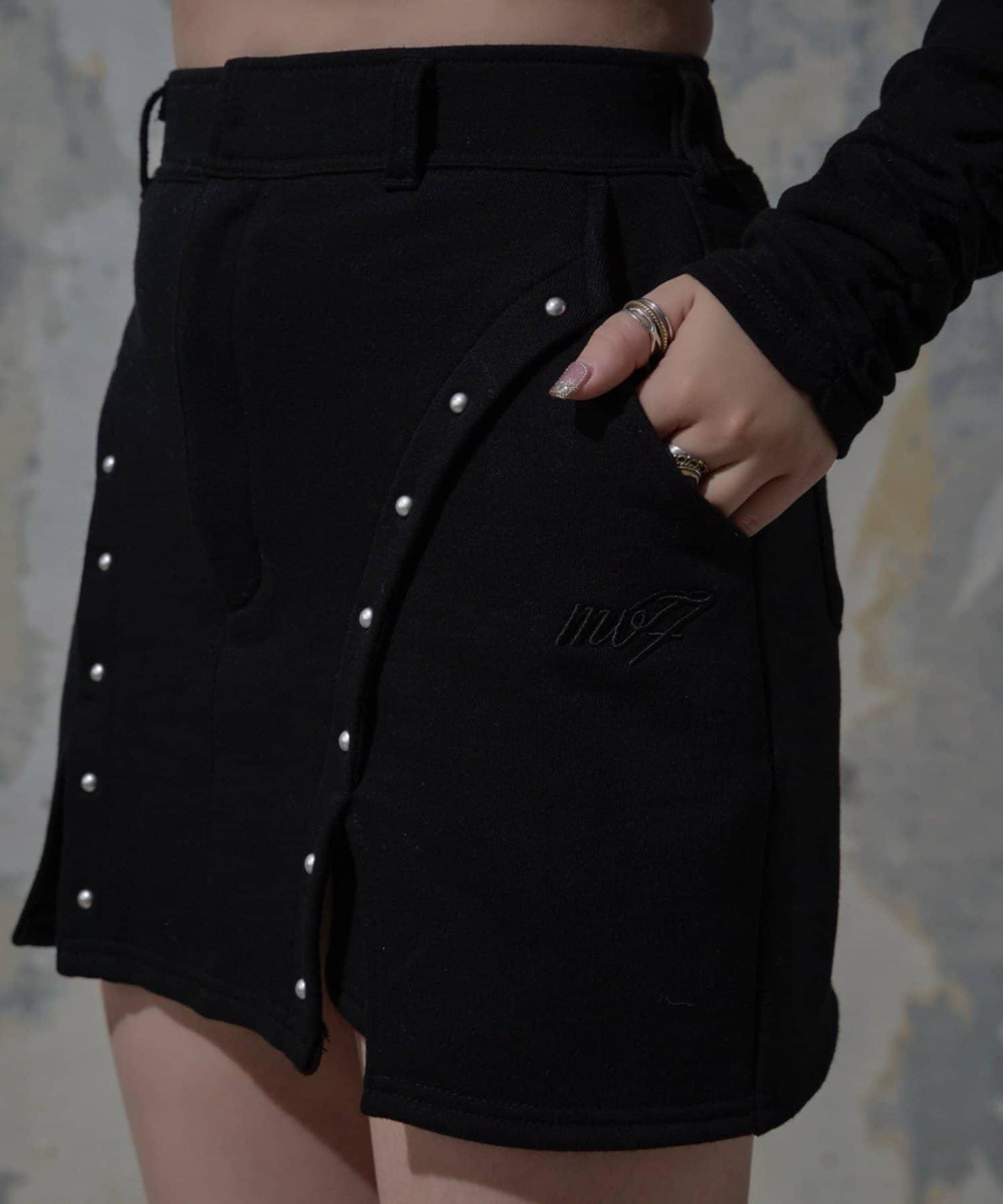 【Mavie..7】鉚釘裝飾迷你半身裙