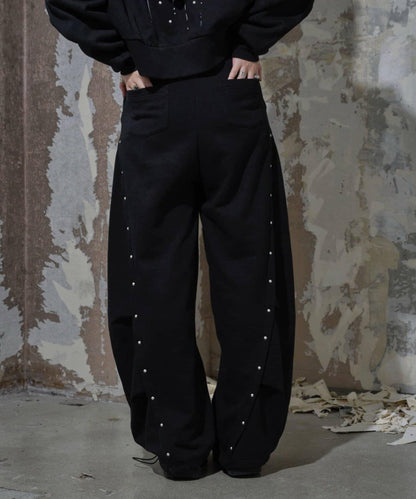 【Mavie..7】【3尺碼可選】鉚釘裝飾弧形衛褲