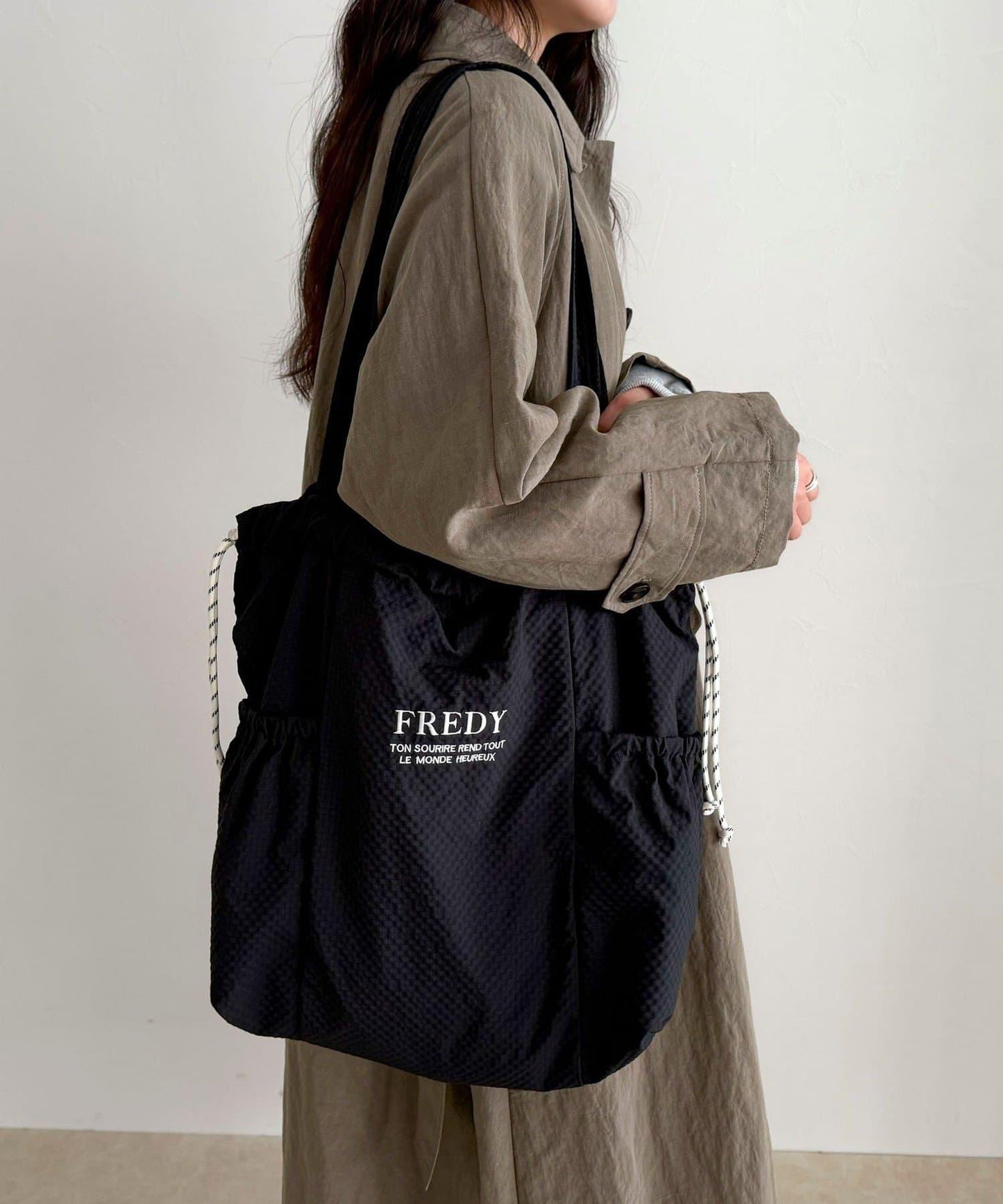 防潑水足球側袋托特包