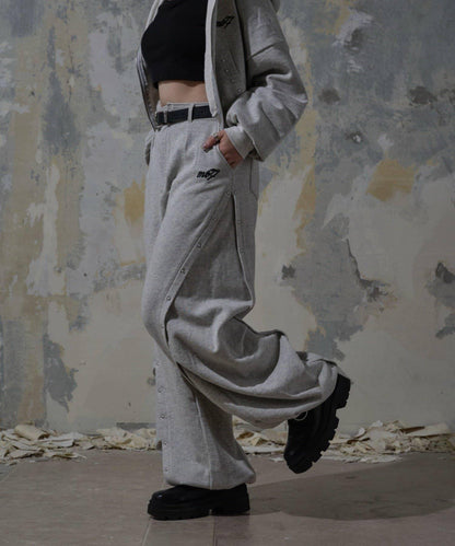 【Mavie..7】【3尺碼可選】鉚釘裝飾弧形衛褲