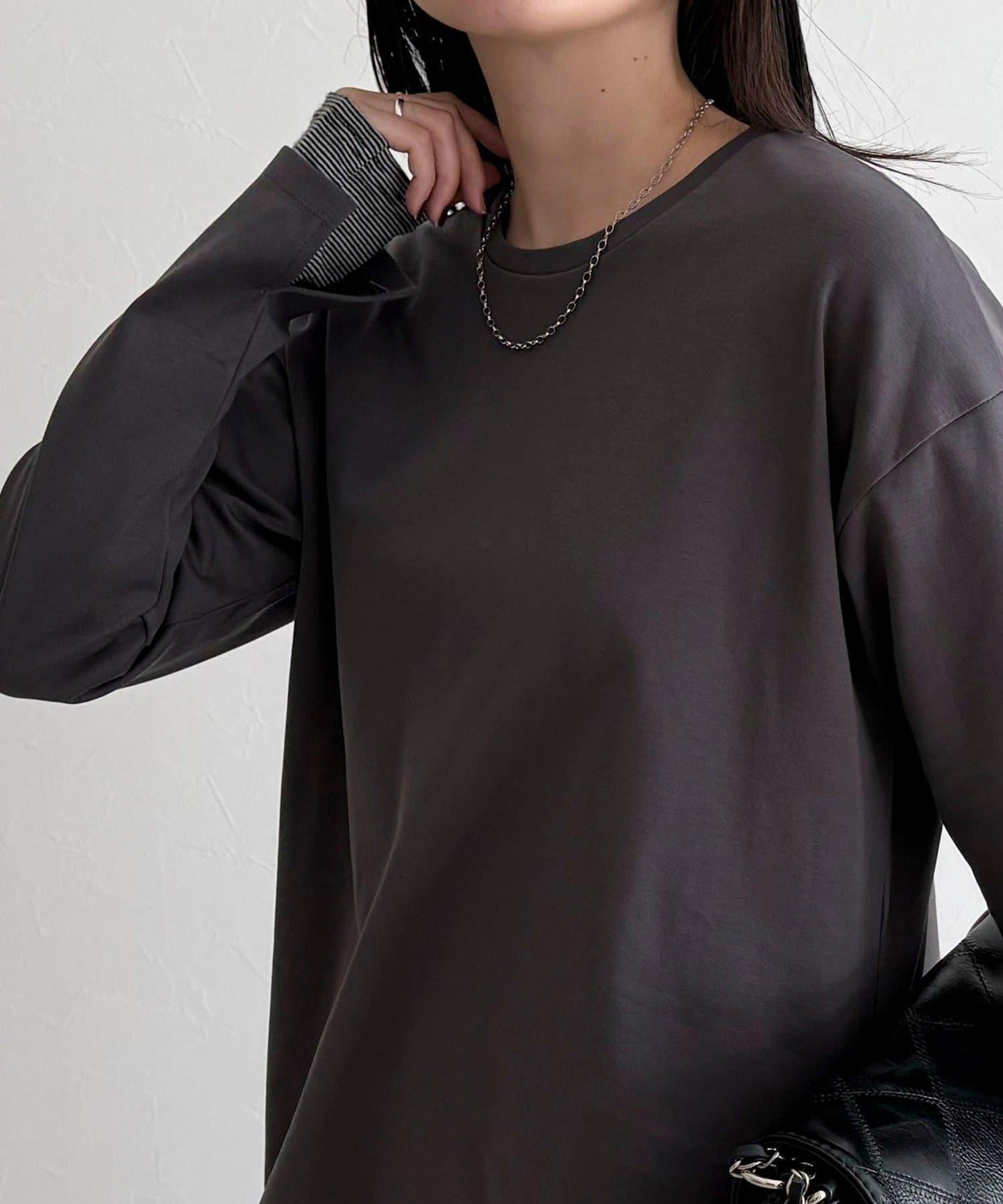 順滑圓弧下襬長袖T恤