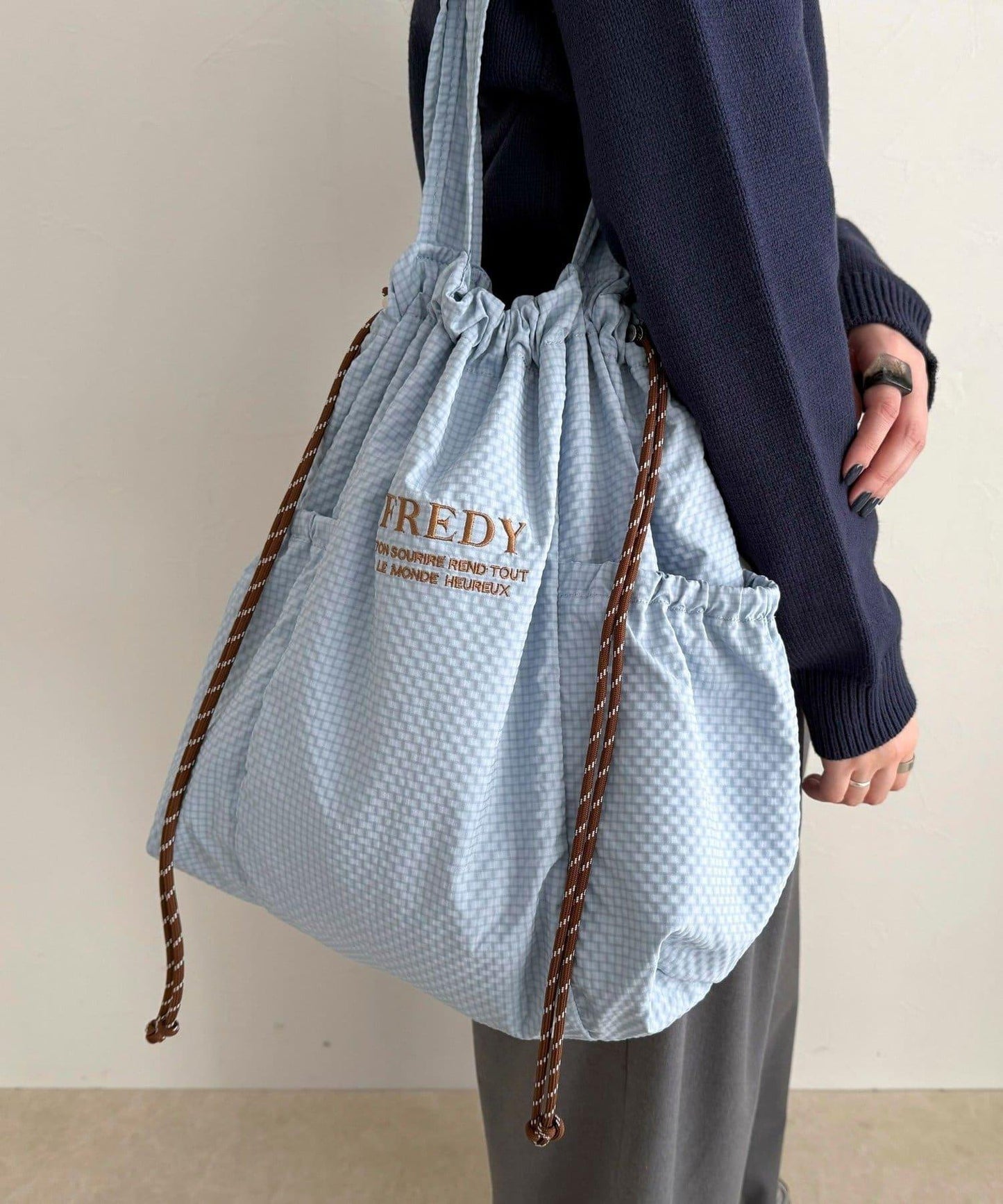 防潑水足球側袋托特包