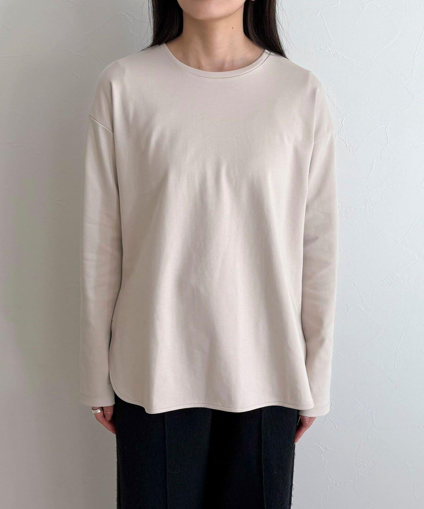 順滑圓弧下襬長袖T恤
