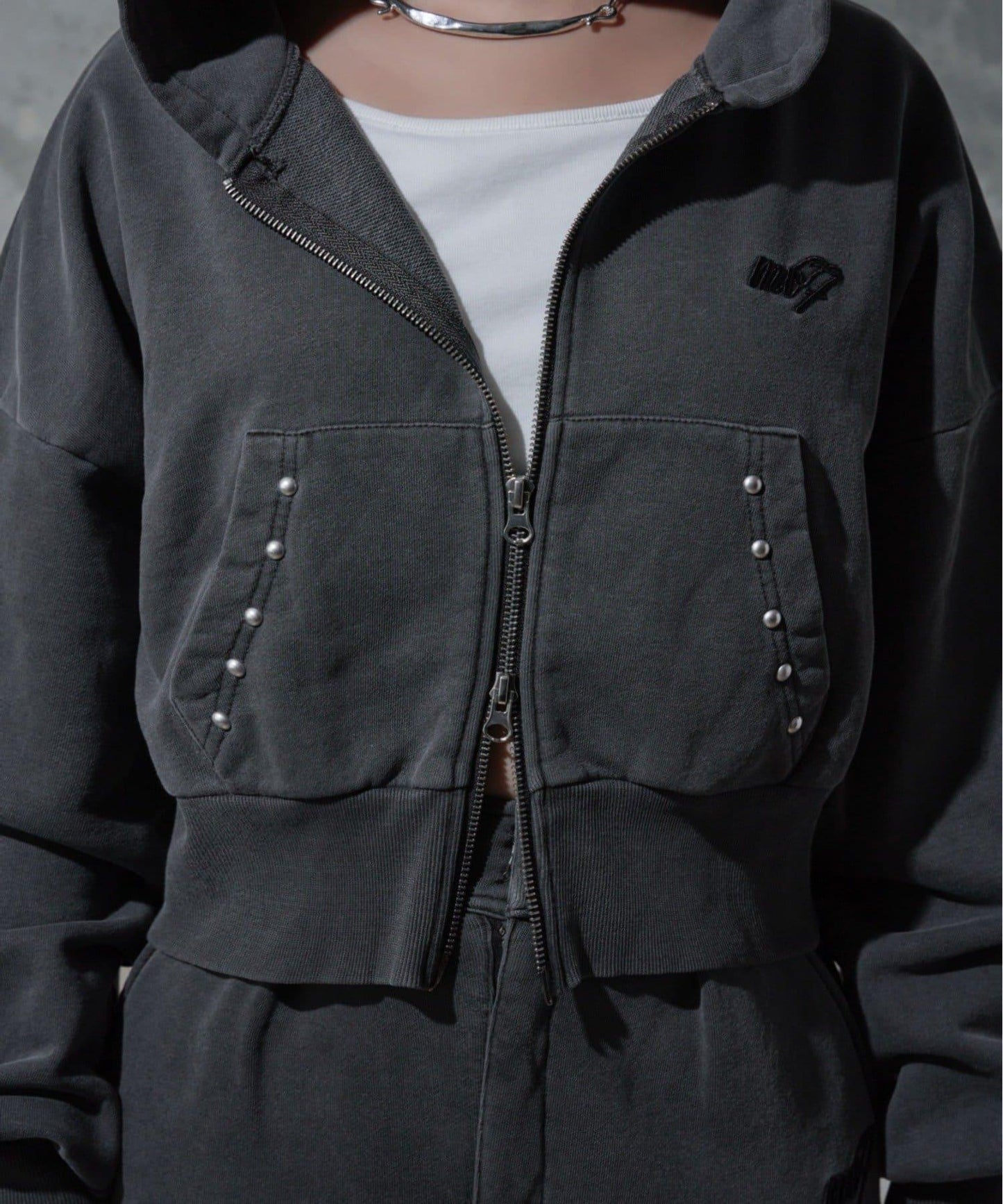 【Mavie..7】鉚釘裝飾衛衣連帽衫