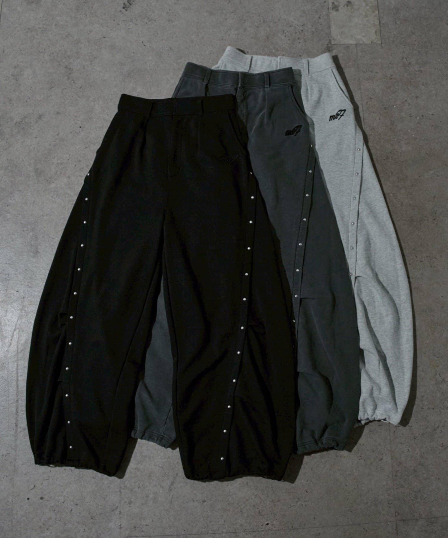 【Mavie..7】【3尺碼可選】鉚釘裝飾弧形衛褲