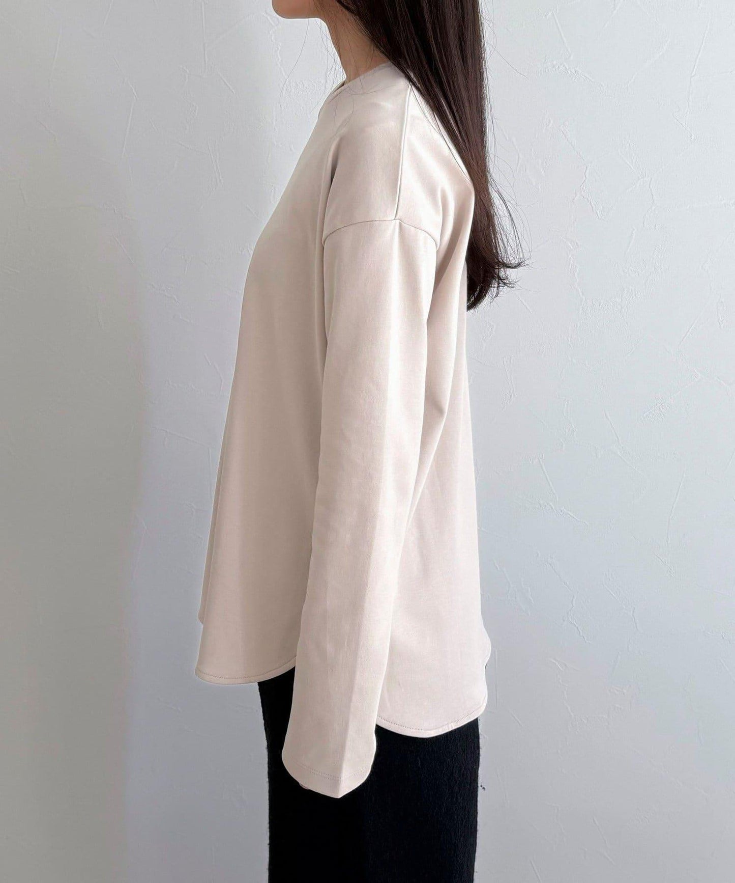 順滑圓弧下襬長袖T恤