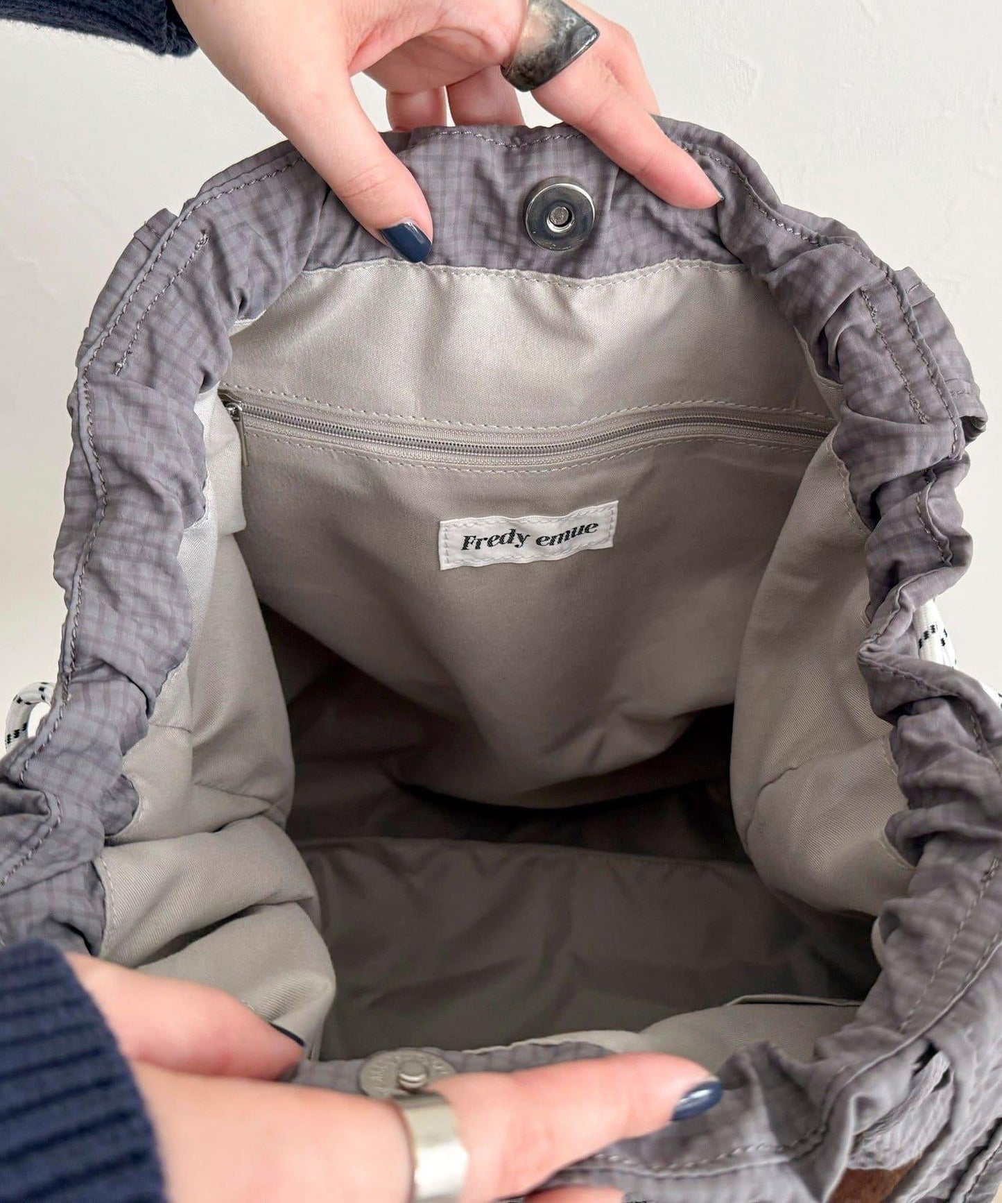 防潑水足球側袋托特包