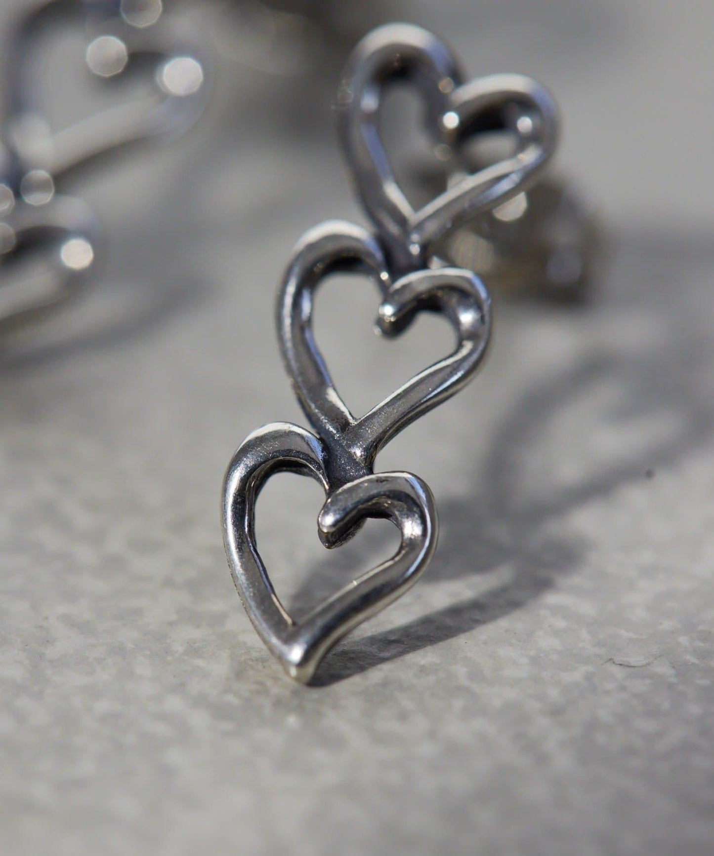 《スターリングシルバー使用》三心形耳釘