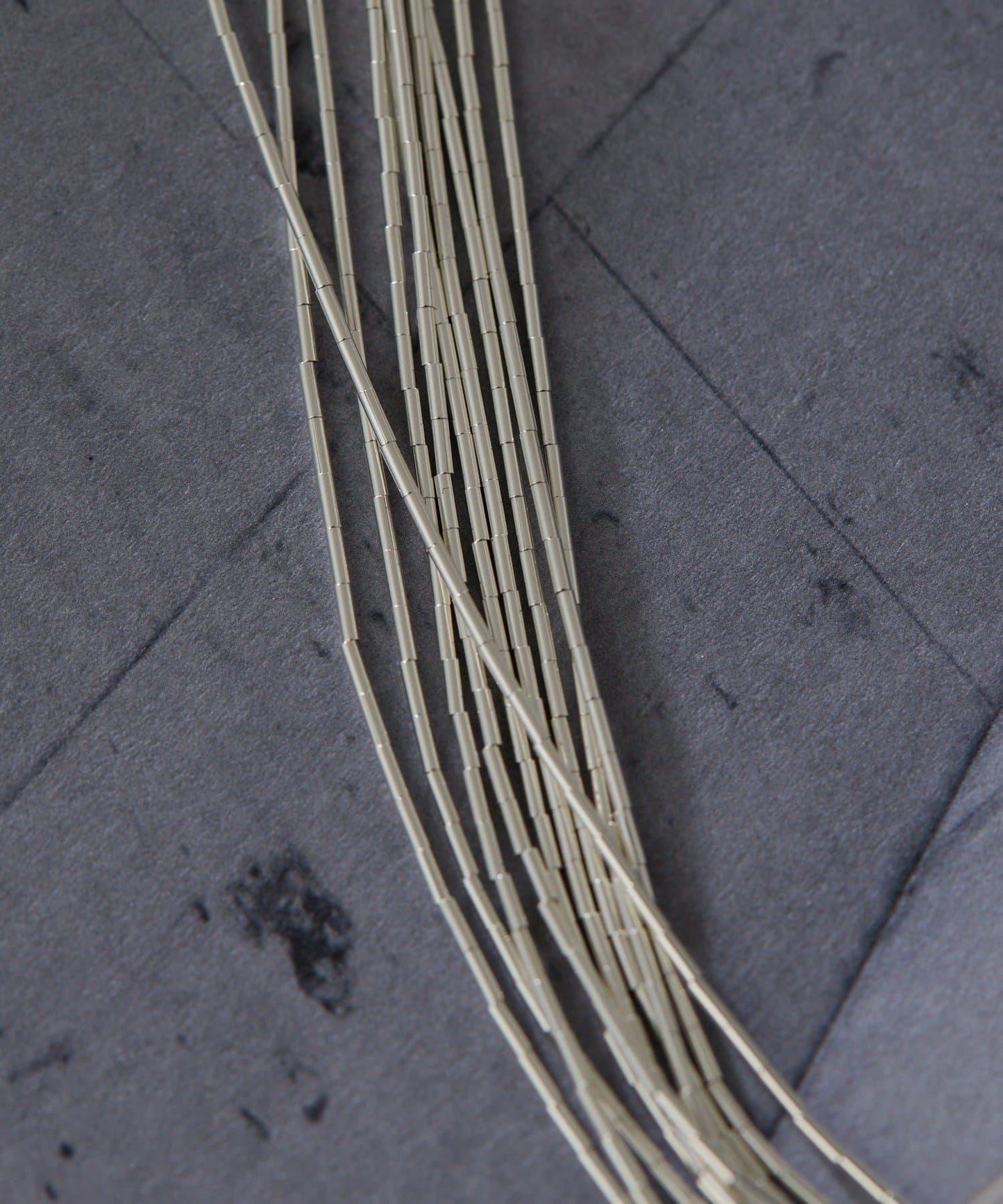 《スターリングシルバー使用》液態銀10×40短款項鍊